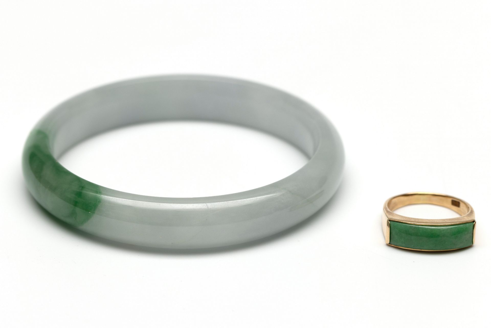 Jade ring en armband.