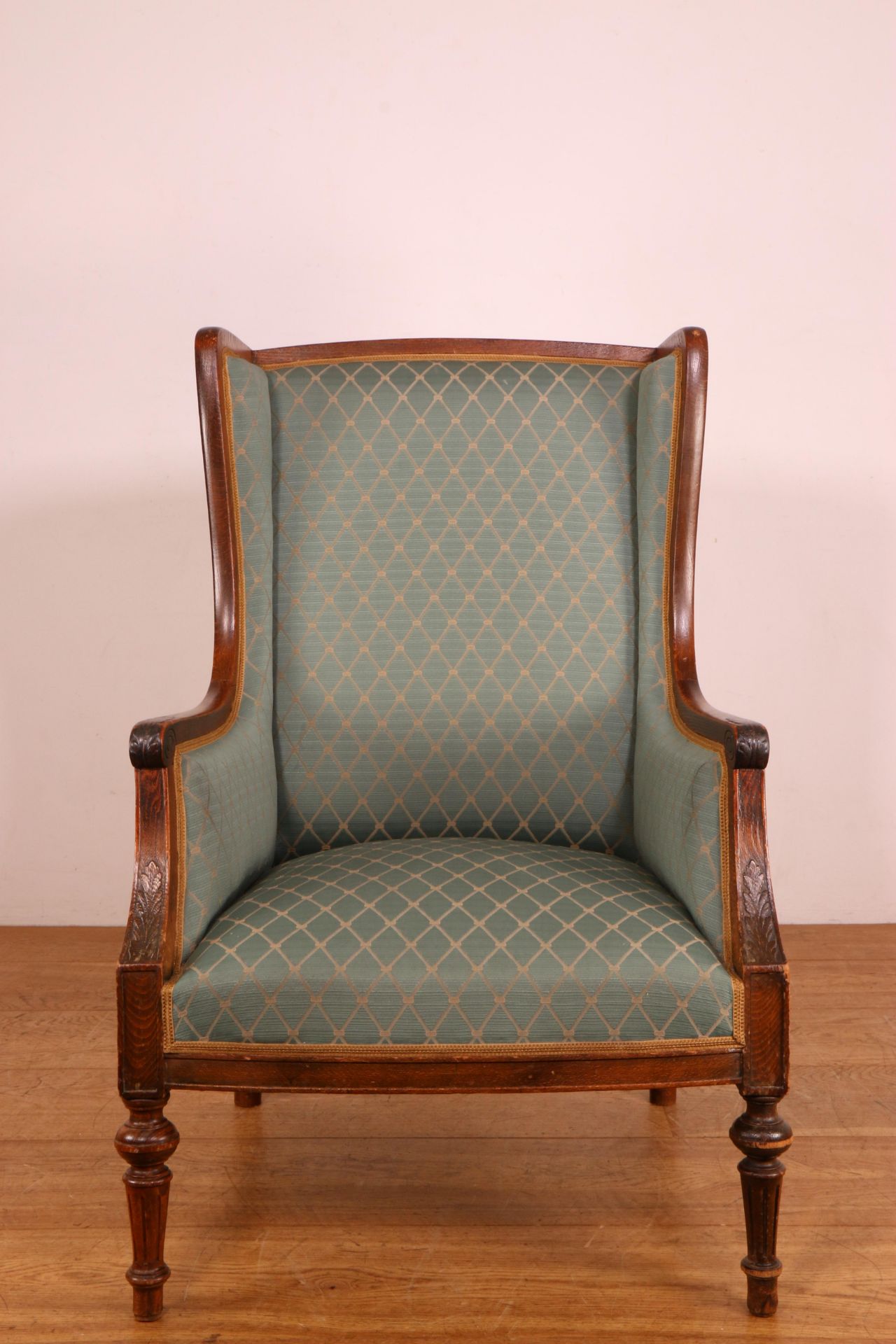 Beukenhouten oorcrapaud in Louis XVI stijl, ca. 1900,