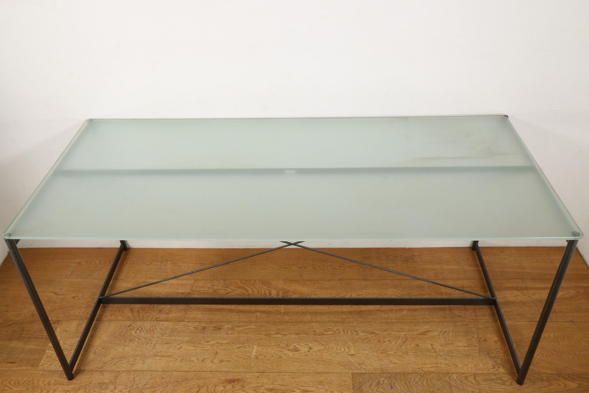 Paolo Pallucco, Italië, gezandstraalde stalen 'L6' tafel, ontwerp 1980, - Bild 3 aus 4