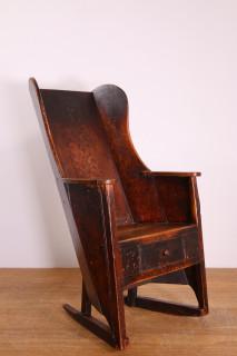 Welsh grenenhouten 'Lambing chair', 18e eeuw, - Image 3 of 3