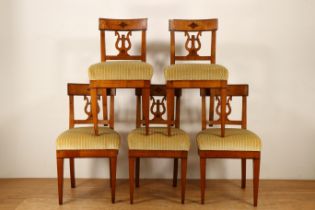 Zweden (?), set van vijf naaldhouten stoelen, ca. 1800,