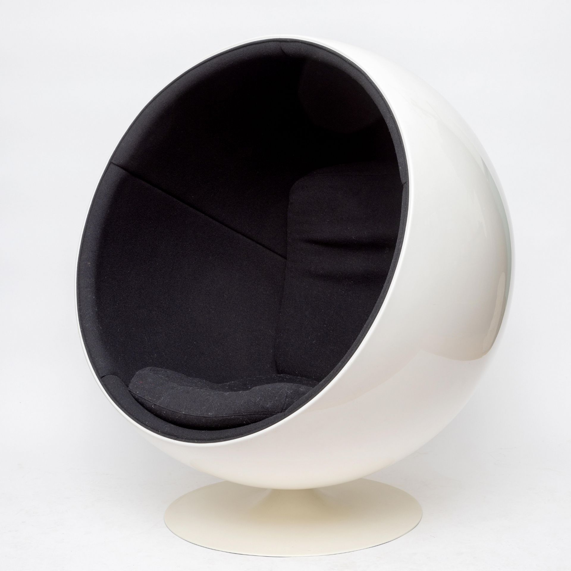 Eero Aarnio voor Adelta, Finland, 'Ball Chair', ontwerp 1963-1966. - Bild 7 aus 11