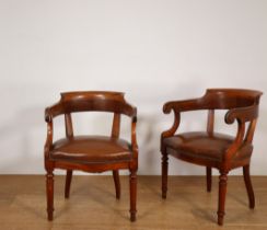 Engeland, paar mahoniehouten bureau-fauteuils, Victoria, 19e eeuw,
