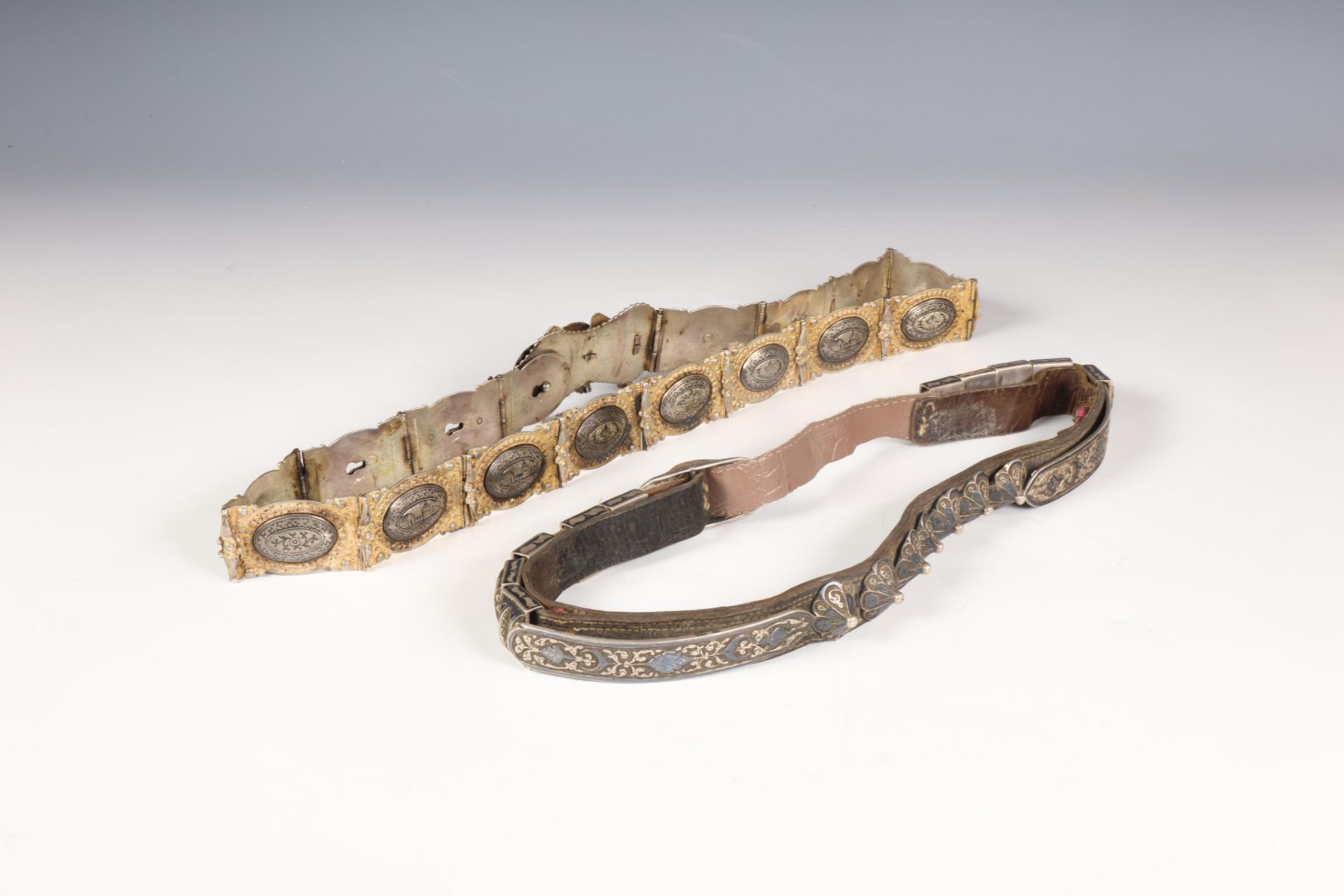 Ottoman Turkey and Caucasian (Georgian) silver belts; - Bild 2 aus 3