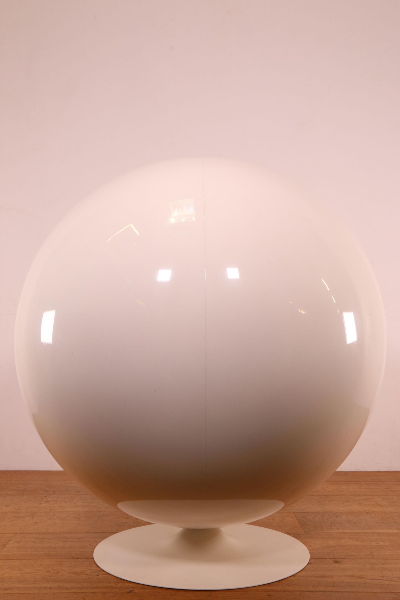 Eero Aarnio voor Adelta, Finland, 'Ball Chair', ontwerp 1963-1966. - Bild 6 aus 11