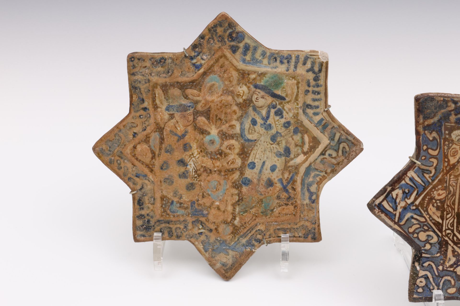 Persia, three Kashan lustre cobalt star shaped tiles, ca. 13t-15th century - Bild 5 aus 5