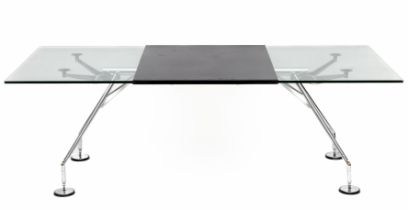 Norman Foster voor Tecno, Italië, 'Nomos' tafel, ontwerp 1986,