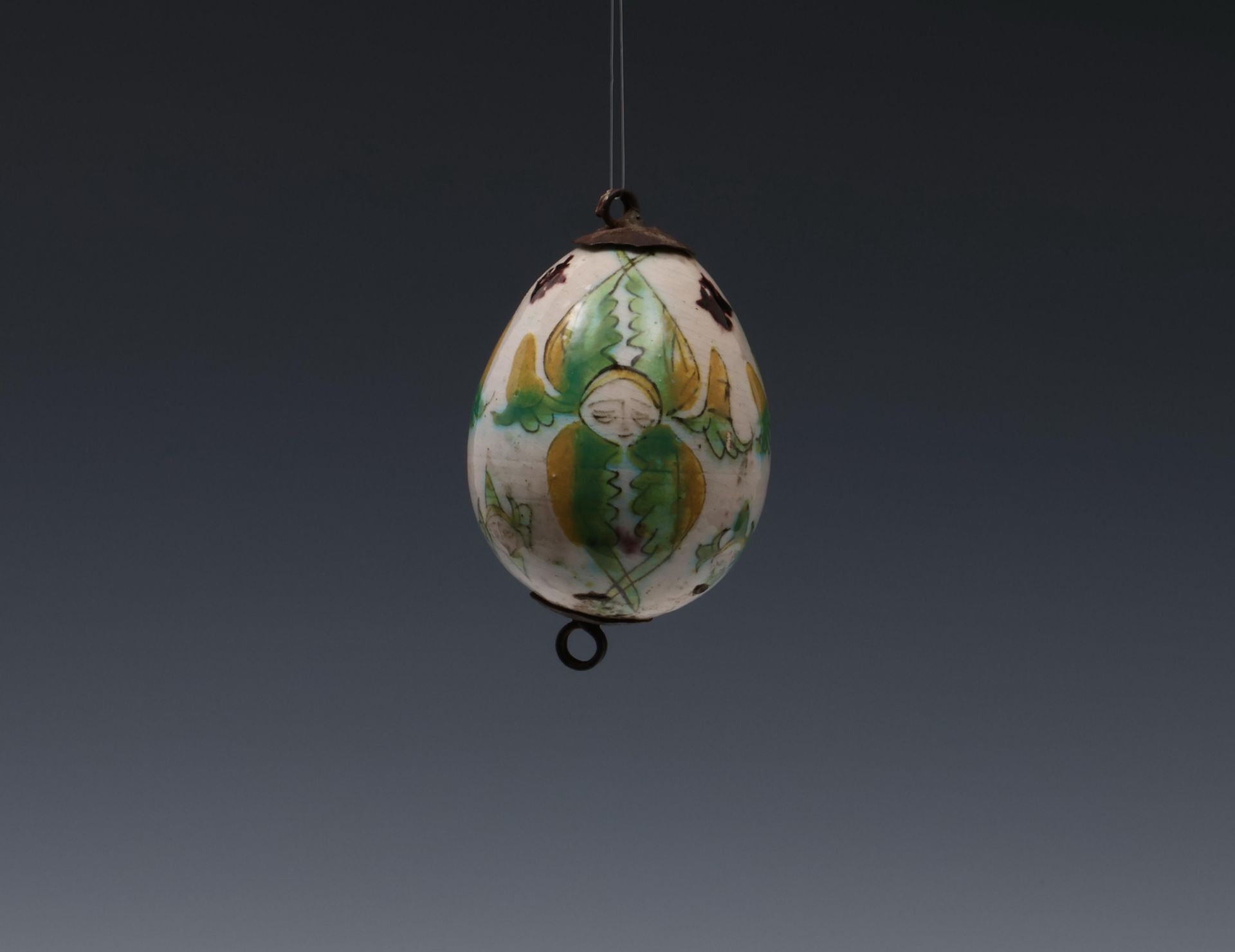 Ottoman Turkey Armenian, Kutahya ceramic egg, 18th-19th century