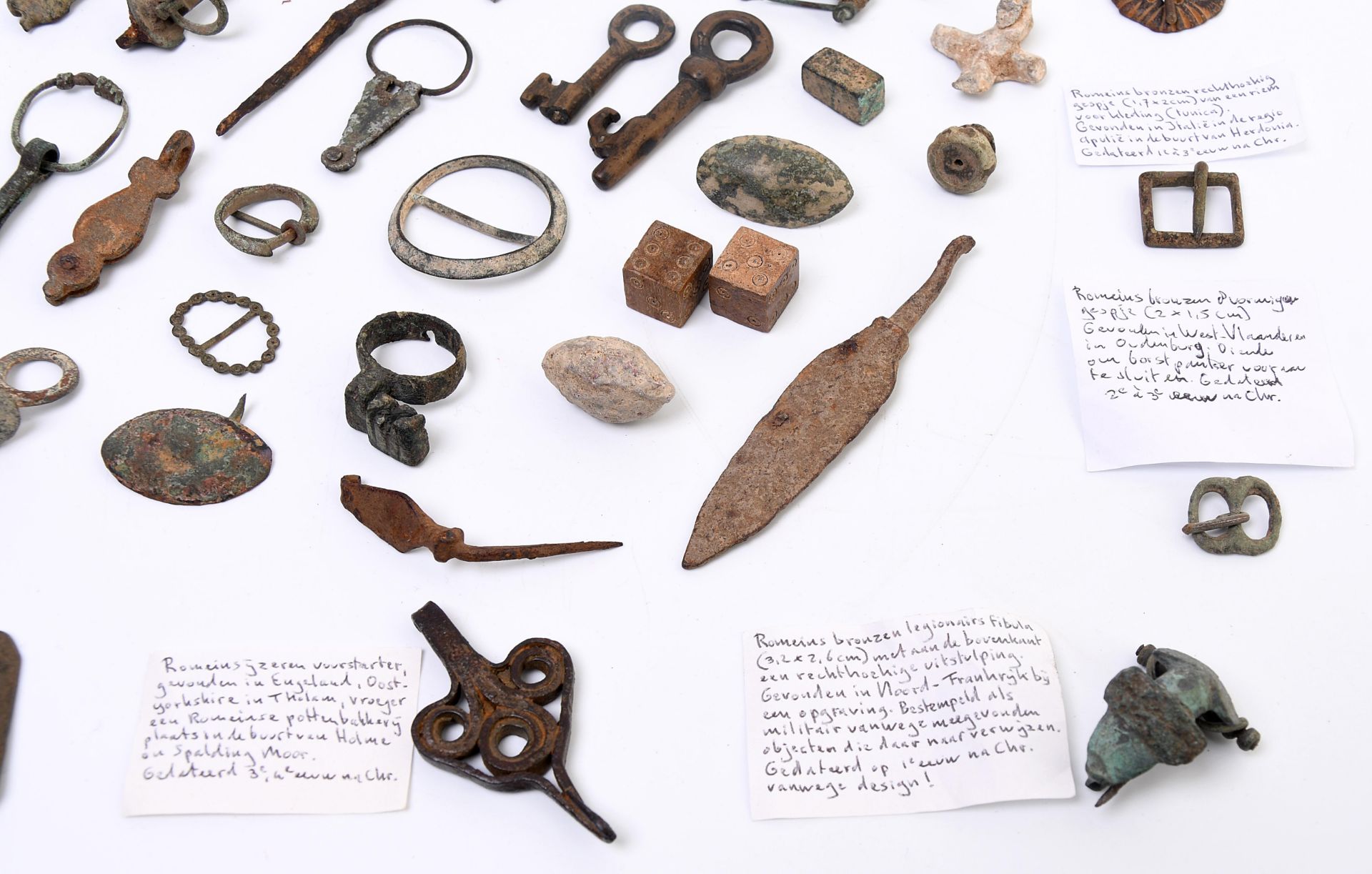 A lot of various bronze and metal objects, Roman Period and later; - Bild 3 aus 5