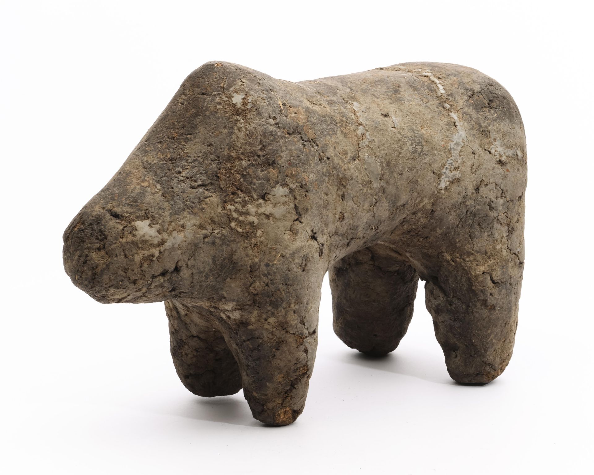 Mali, Bamana, zoomorphic power figure, boli. - Bild 2 aus 2