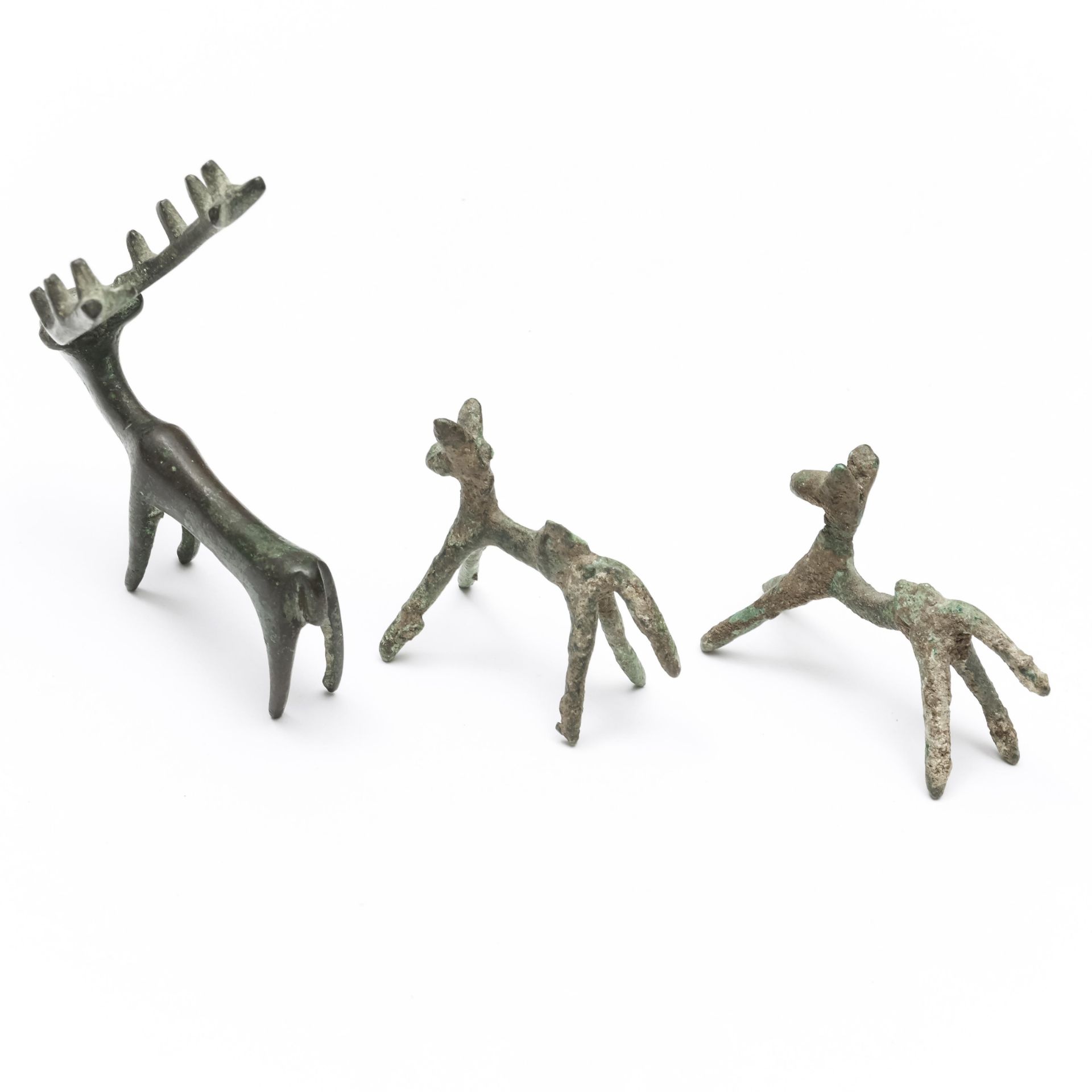 Three bronze animal figures in Luristan Style - Bild 2 aus 2