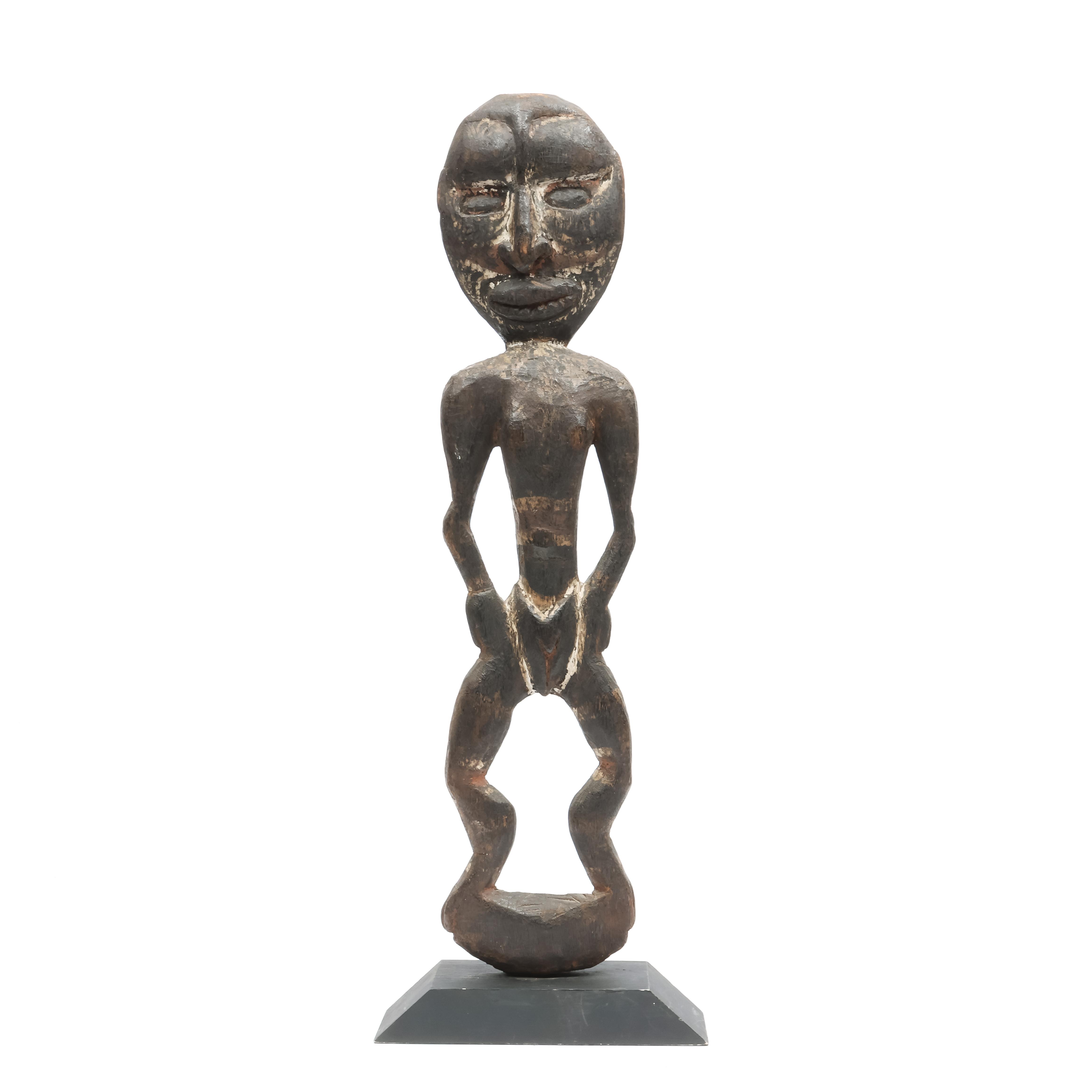 P.N. Guinea, Sepik, a standing female figure