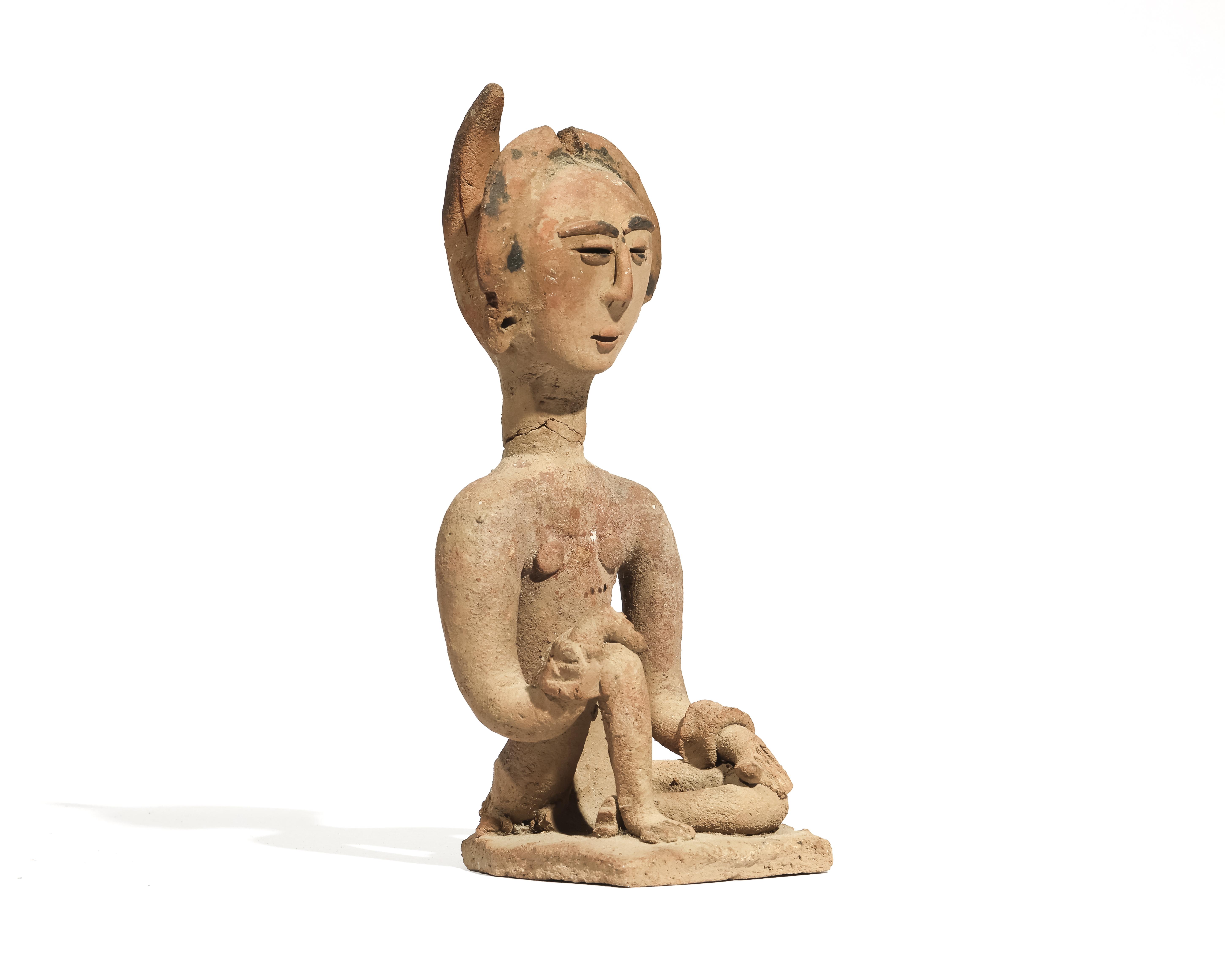 Sulawesi, Makassar, terracotta female figure, some details in black. - Image 2 of 5