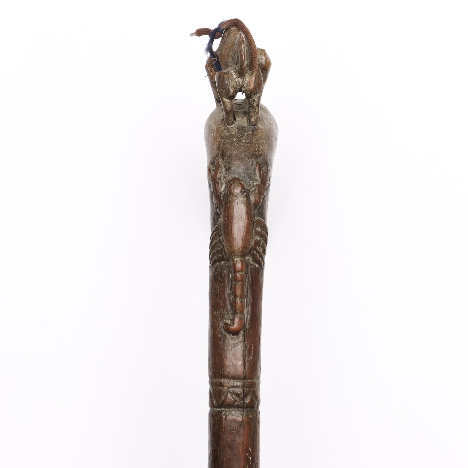 West-Africa, a wooden staff showing a bird's head, a cockroach and a chameleon; herewith a Kirdi cac - Bild 2 aus 4