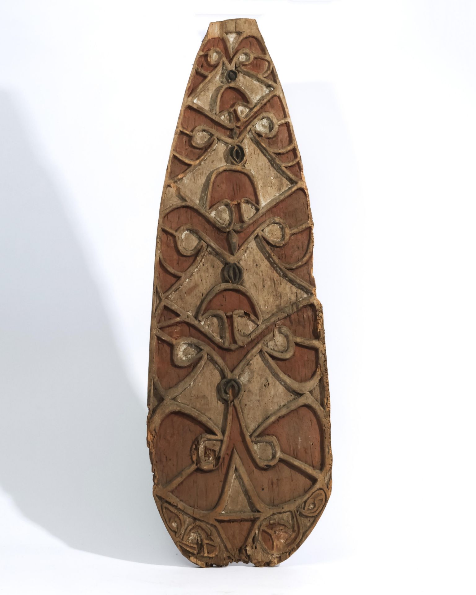 Papua, Asmat, war shield, jamasj, first half 20th C.,