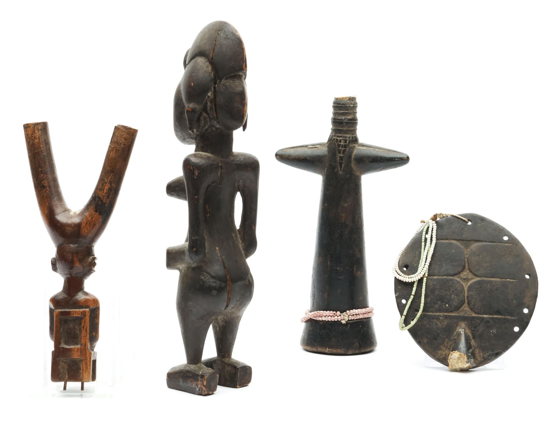 Africa, a collection of three objects, - Image 2 of 2