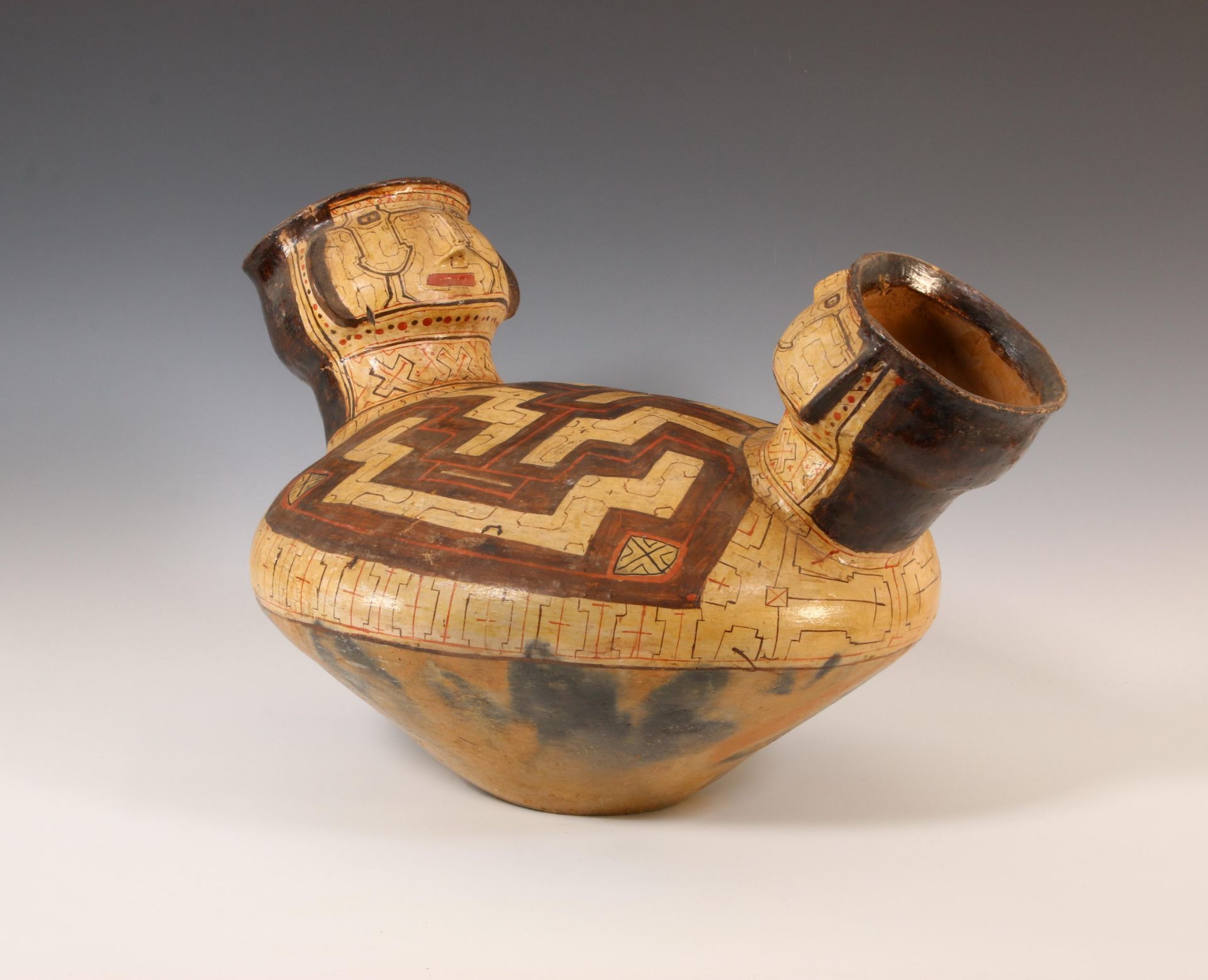 Peru, Shipibo, large terracotta figure pot with - Image 2 of 5