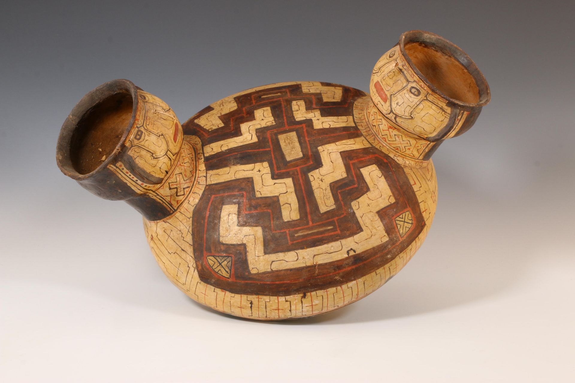 Peru, Shipibo, large terracotta figure pot with - Image 3 of 5