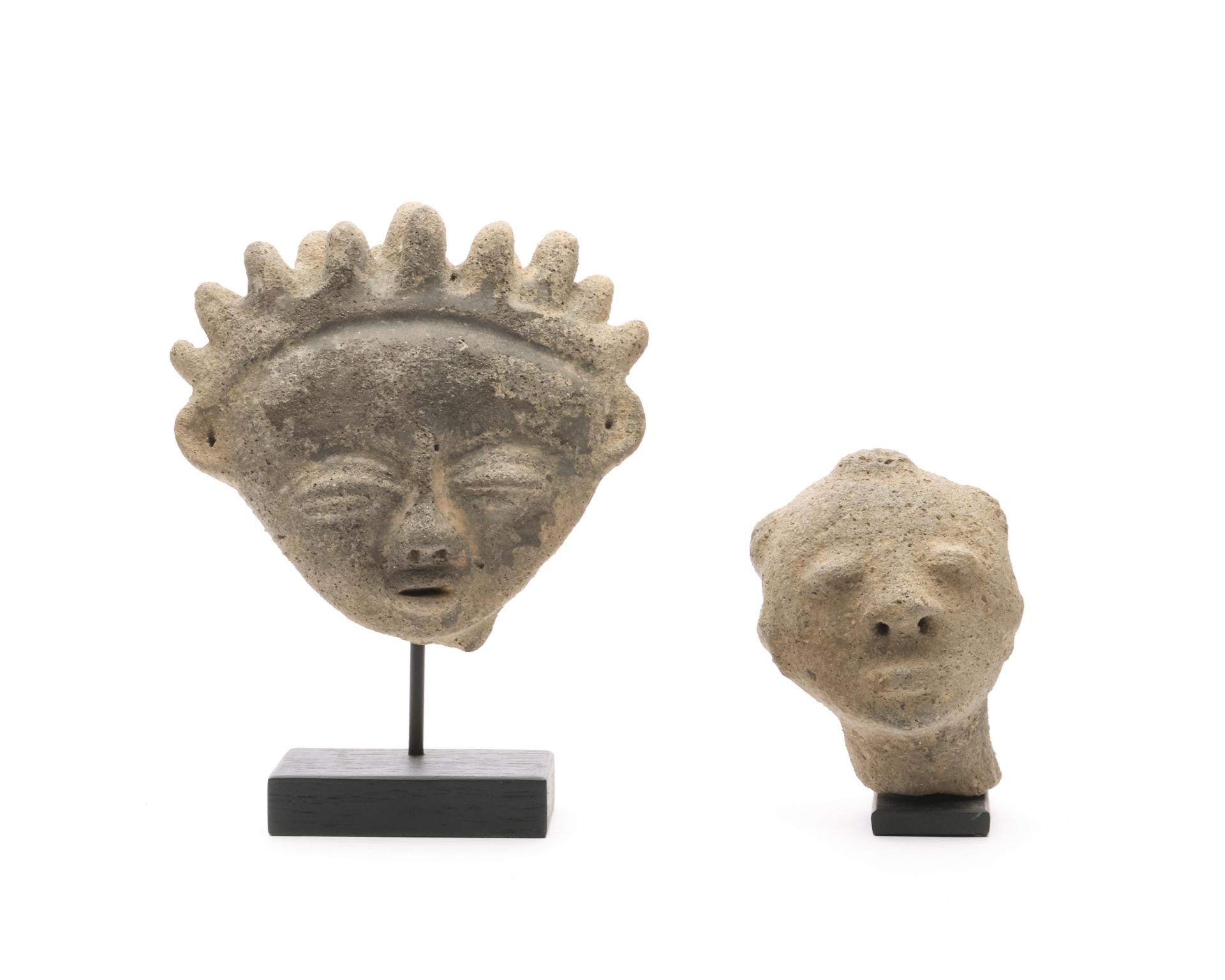 Ghana, Akan, two terracotta grave portraits - Bild 3 aus 4