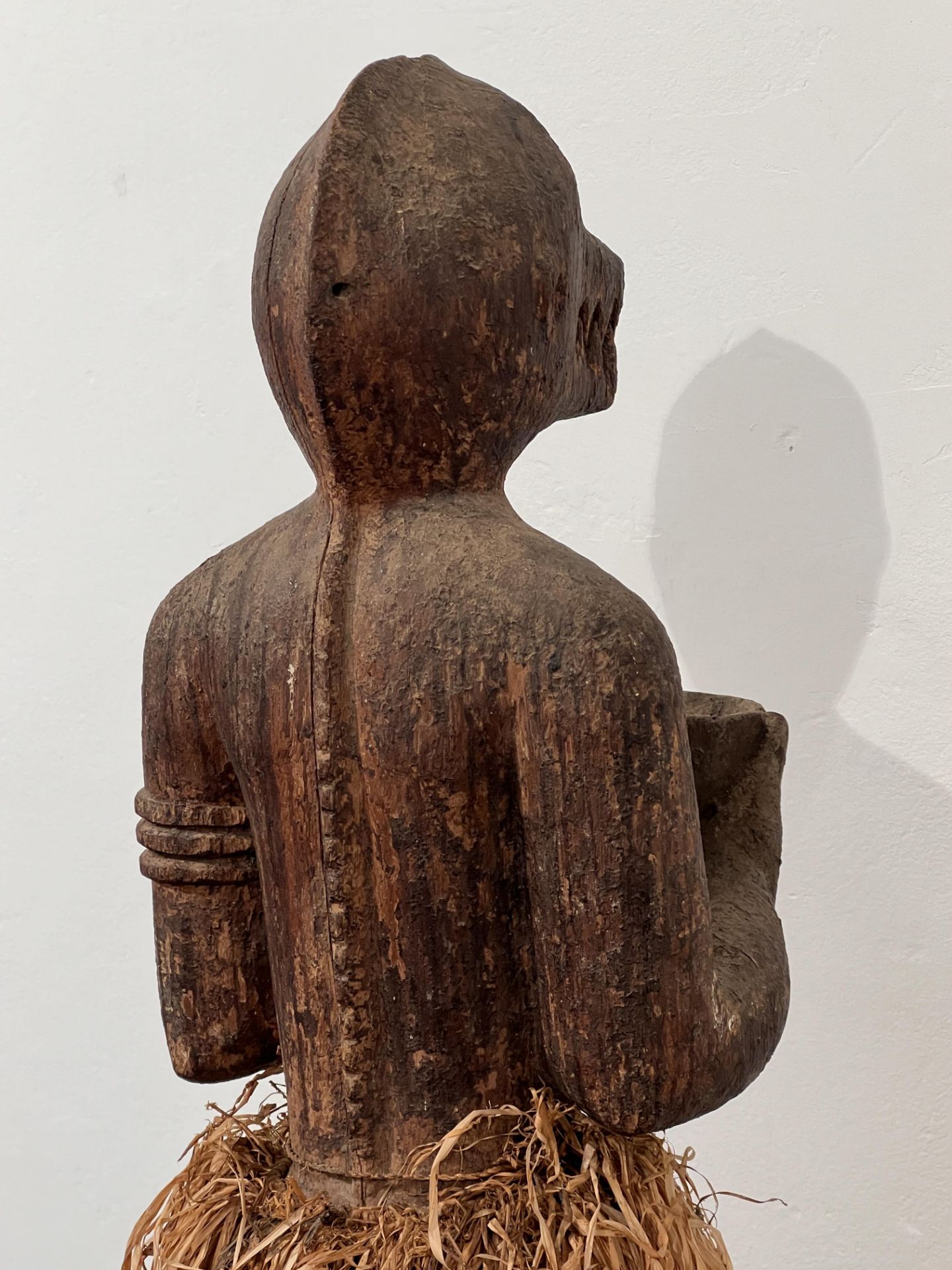 Ivory Coast, Baule, a standing monkey ritual figure, mbra, ca. mid 20th century; - Bild 7 aus 7