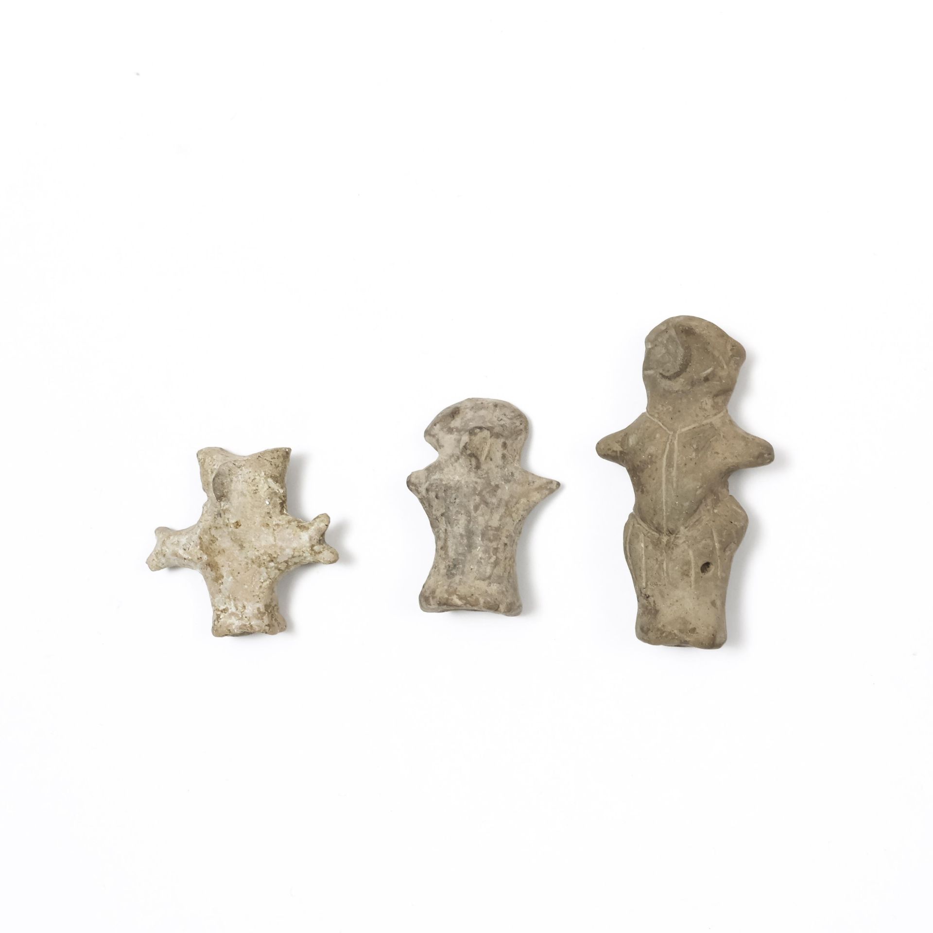 Vinca Culture, three terracotta Idols, ca. 4th Mill BC. - Bild 3 aus 3