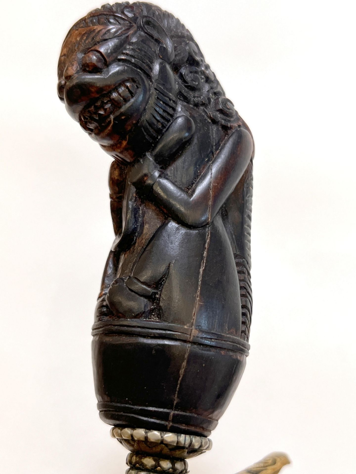 Bali, a straight kris with handle in shape of Rakshasa figure and a Naga figure - Bild 6 aus 6