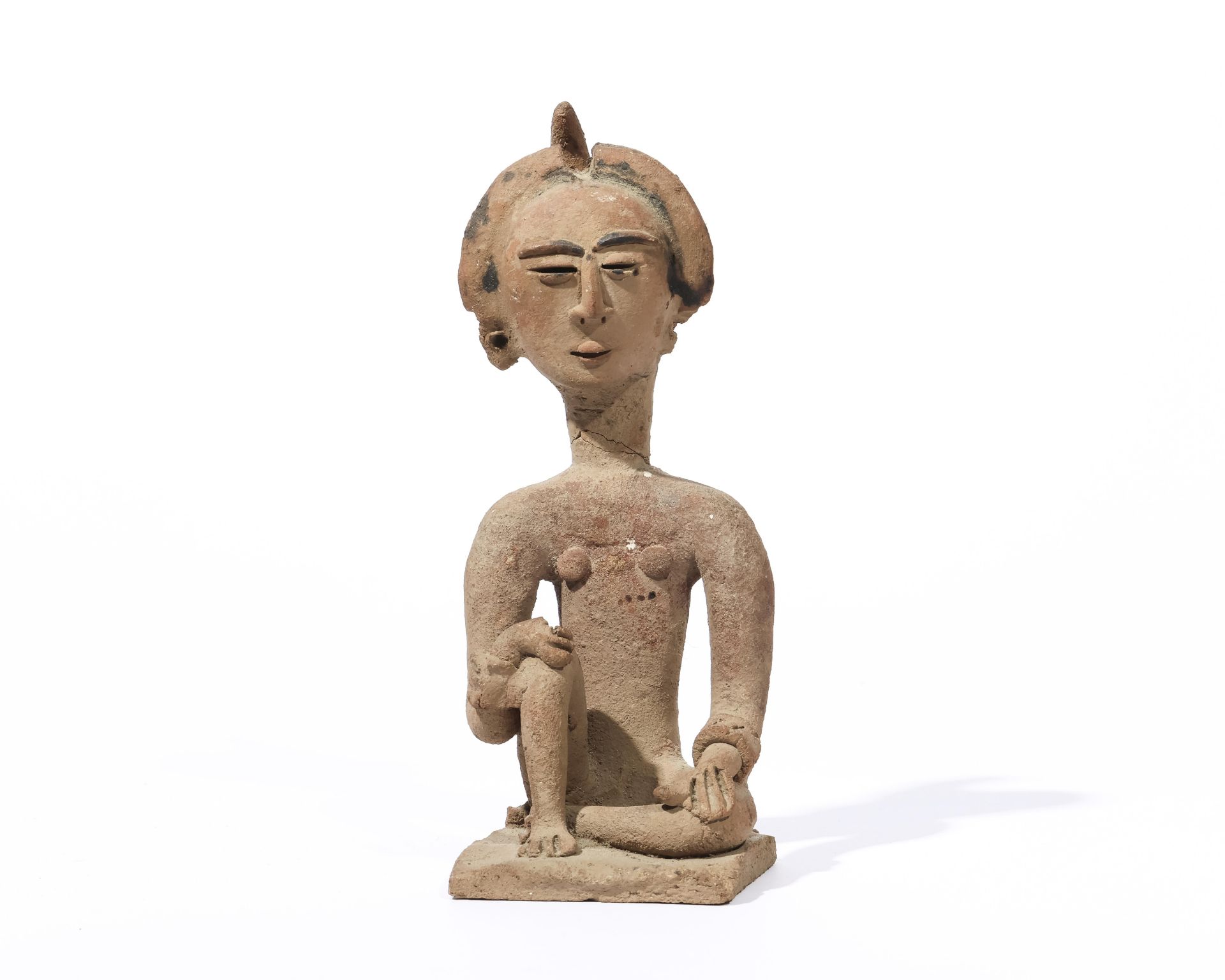 Sulawesi, Makassar, terracotta female figure, some details in black. - Image 3 of 5