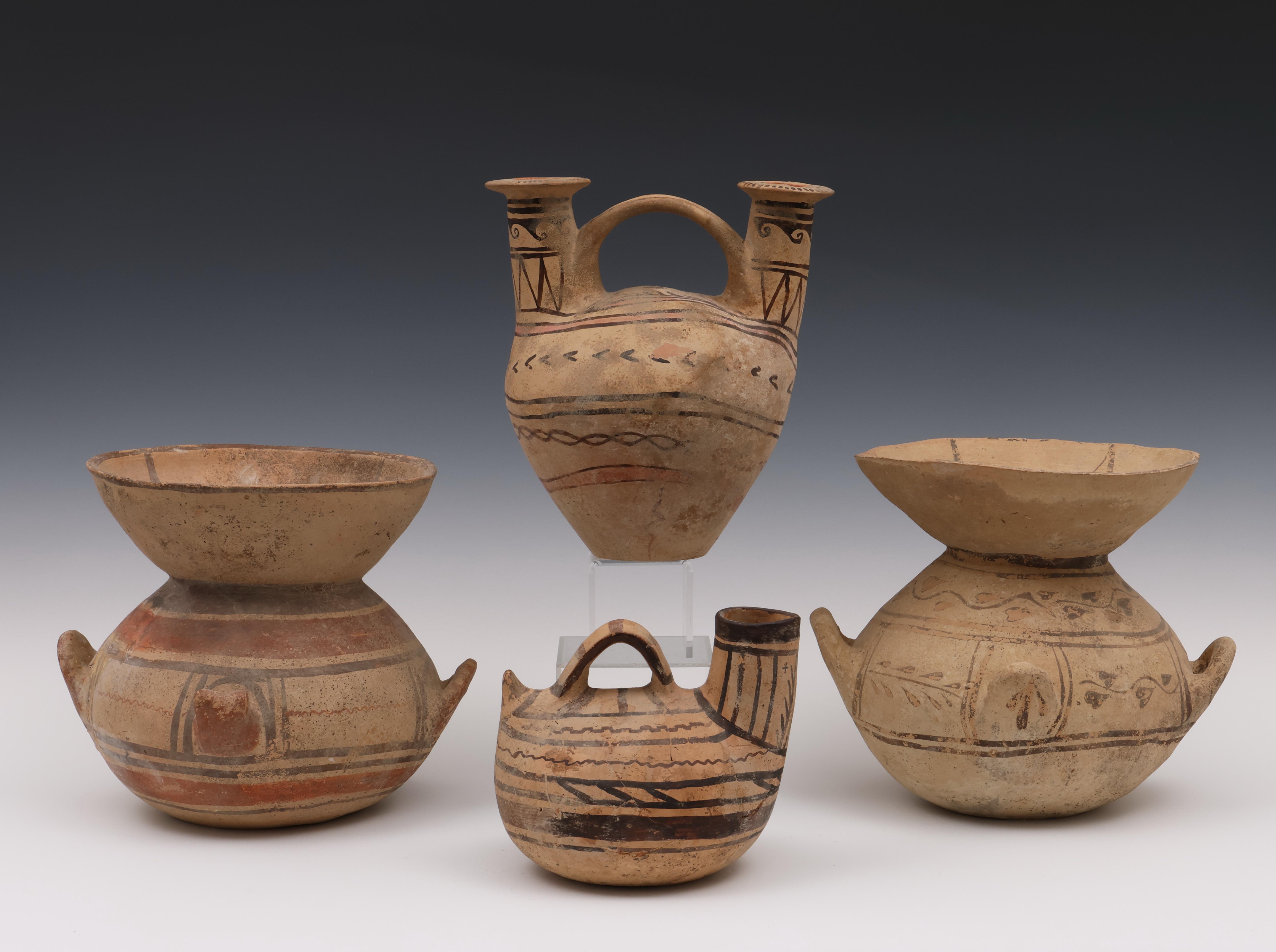 Greece, two Daunian terracotta funnel kraters and two askos, 6th-5th century BC; - Image 4 of 4