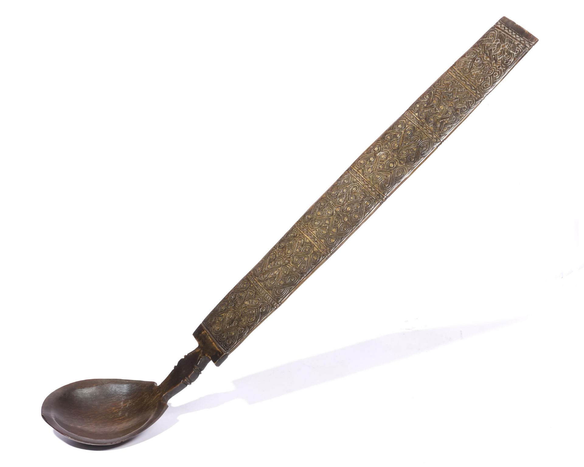 Timor, horn spoon, the rectangular handle carved with spirals and knots. - Image 4 of 4