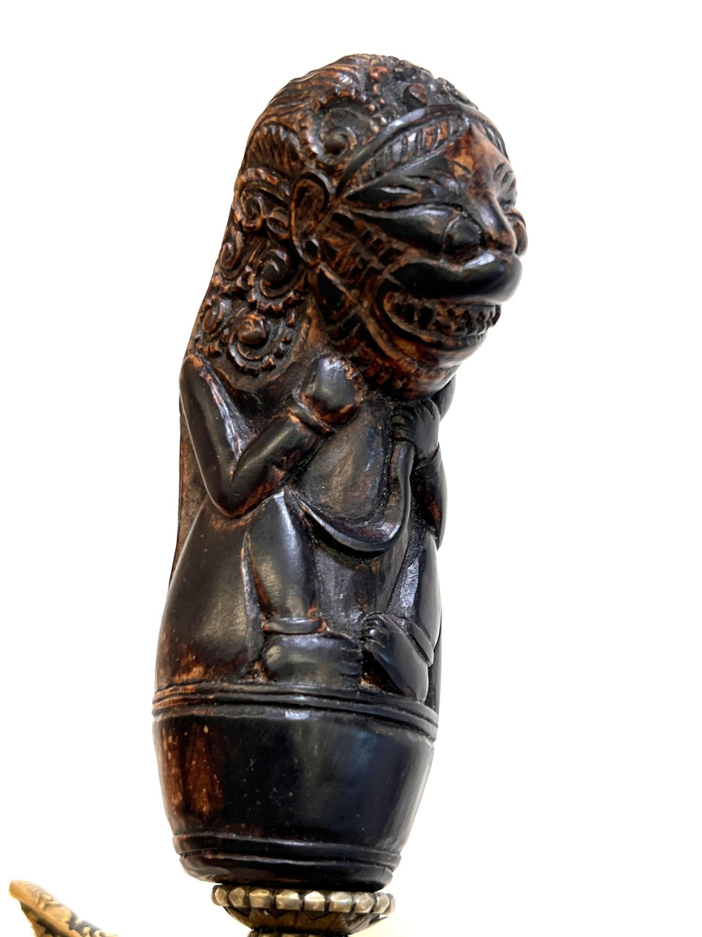 Bali, a straight kris with handle in shape of Rakshasa figure and a Naga figure - Bild 2 aus 6