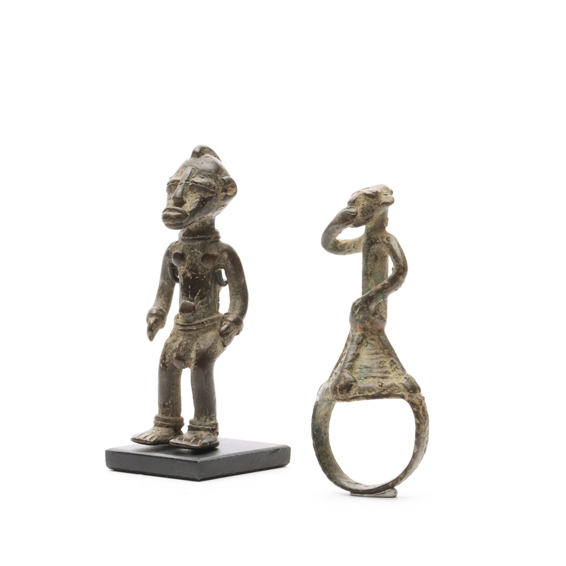 Ivory Coast, Senufo, copper alloy standing male figure and a Burkina Faso, copper alloy ring - Image 4 of 4