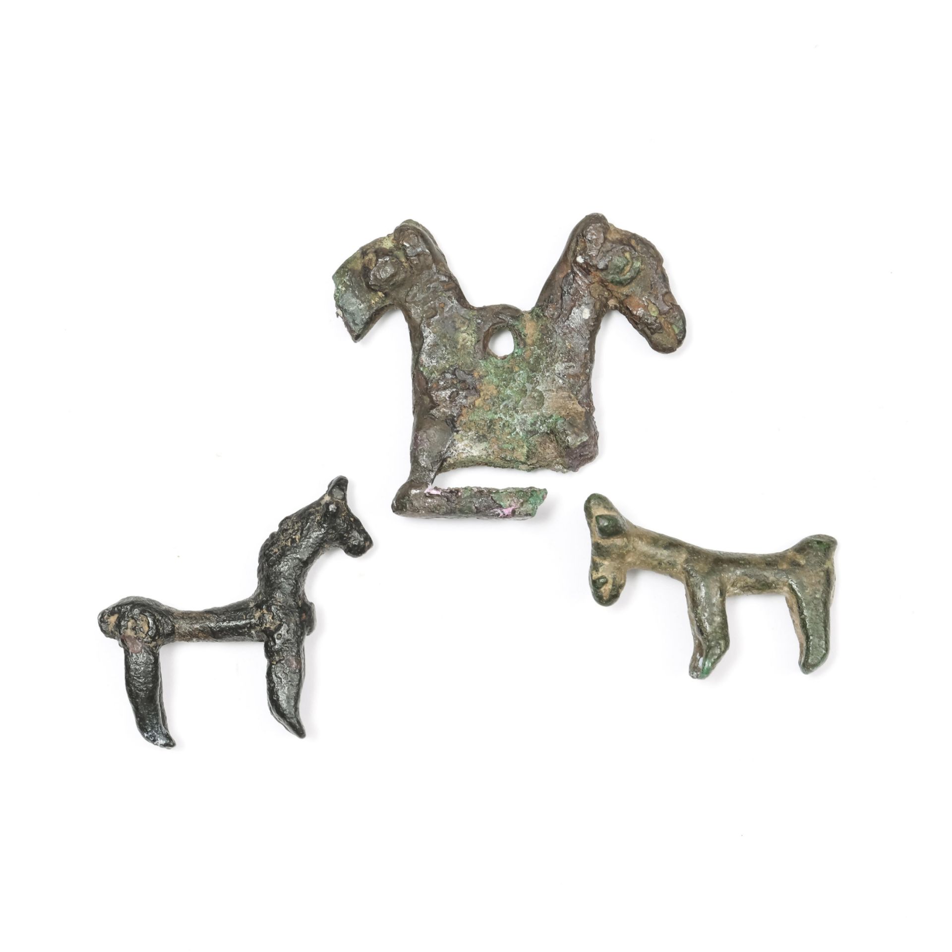 Wester Iran, three bronze small horse statues-amulets, ca. 1000-600 BC. - Bild 2 aus 2