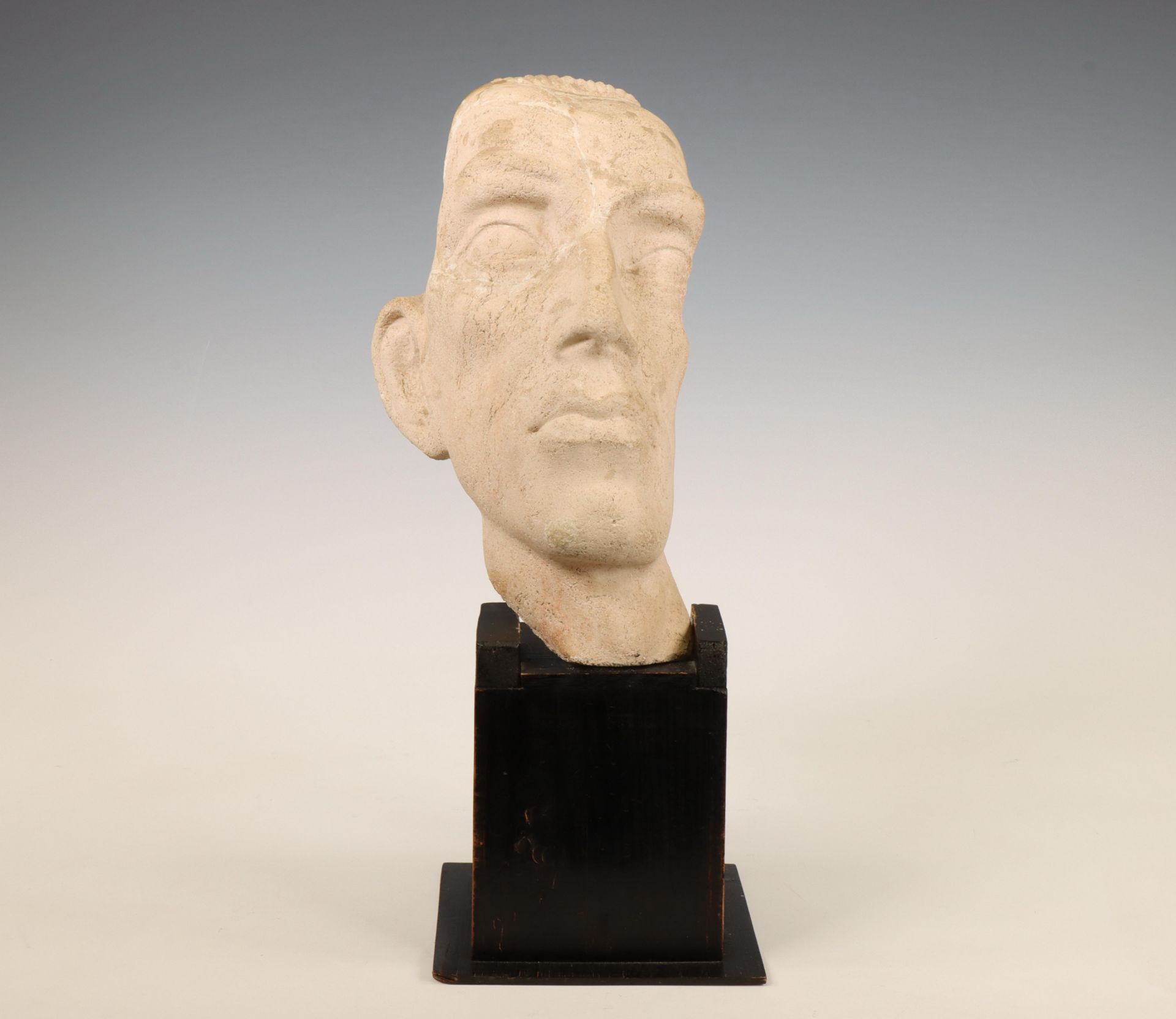 Frits Sieger [1893-1990], gipsen sculptuur mannenkop, circa 1930