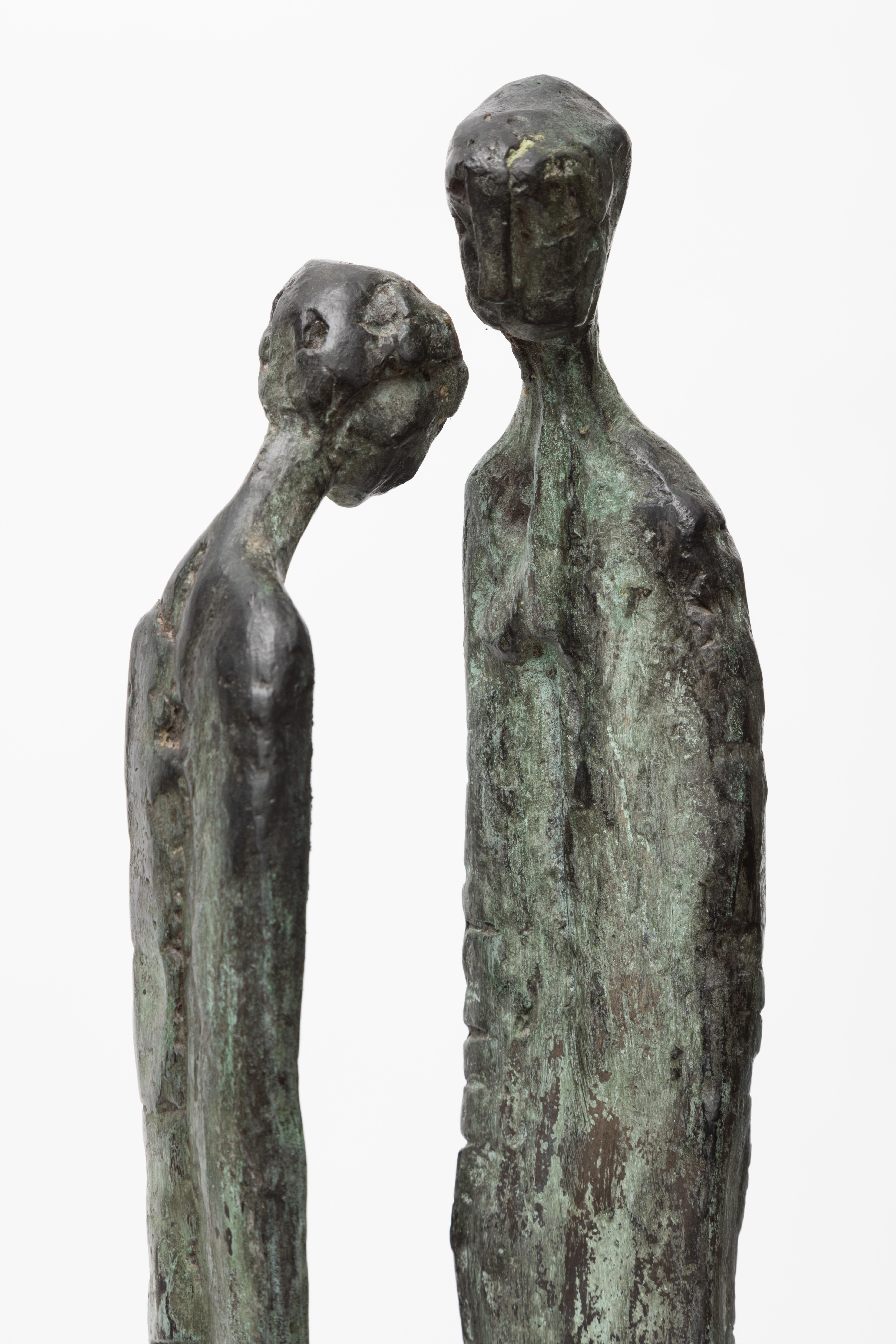 Peter Leyenaar (1923-2023), groen gepatineerd bronzen sculptuur 'twee figuren', - Image 3 of 3
