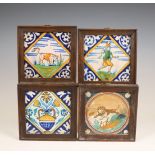 Delft, vier polychrome tegels met voorstelling in ruit, 17e eeuw.