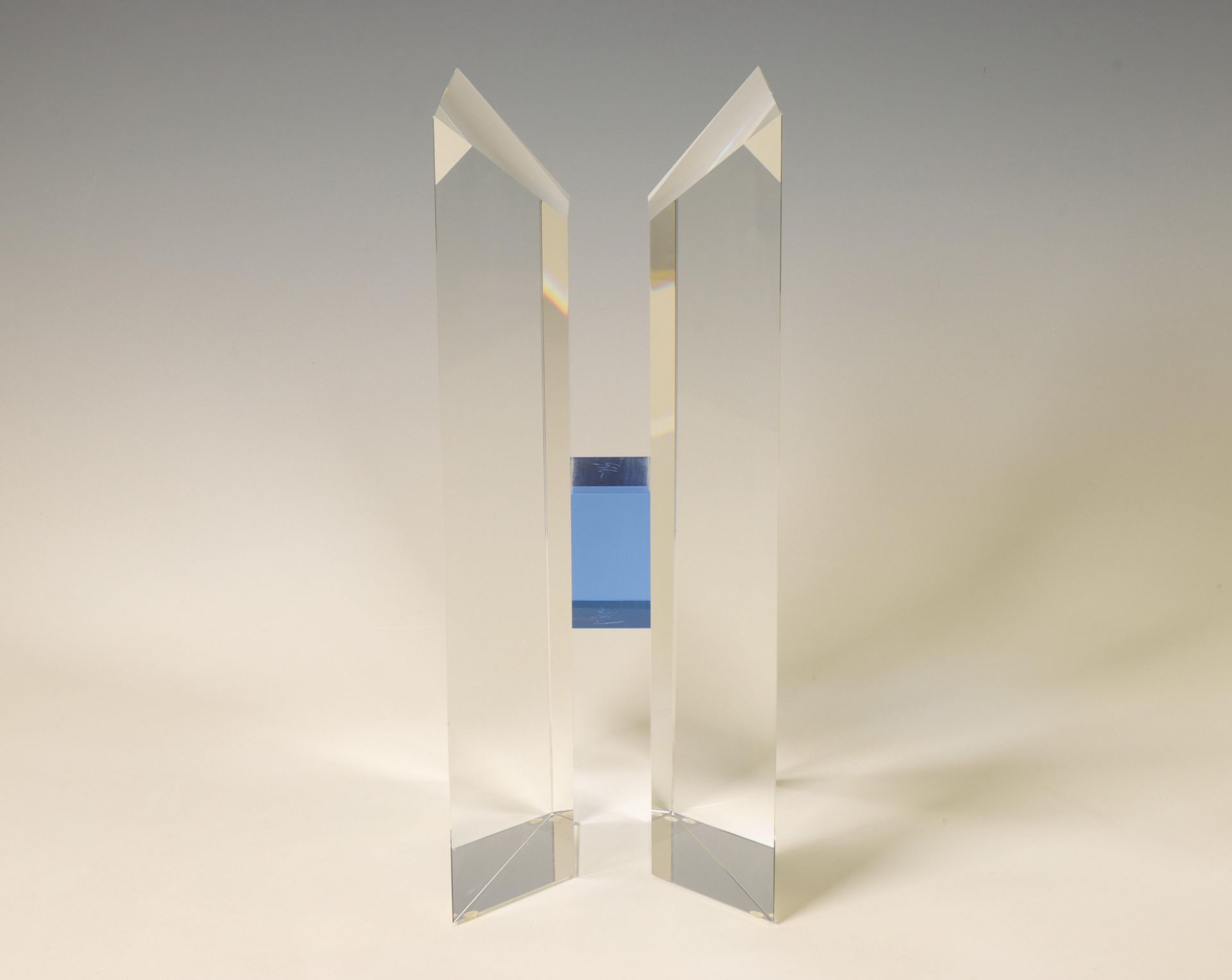 Vaclav CIgler (geb. 1929), architectual glass sculpture. - Image 2 of 4