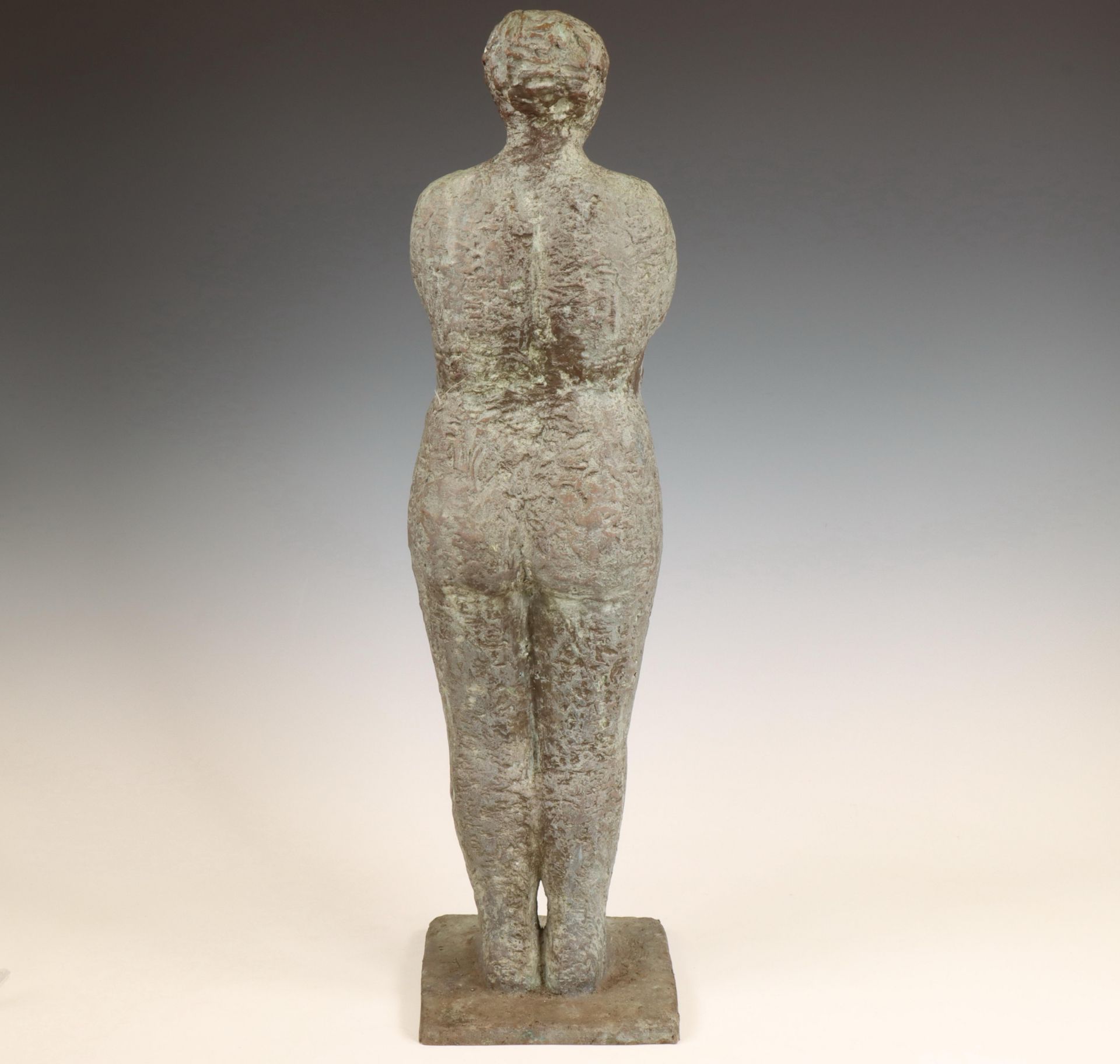 Onbekend, gespateld bronzen sculptuur, vrouwen figuur, - Bild 3 aus 3