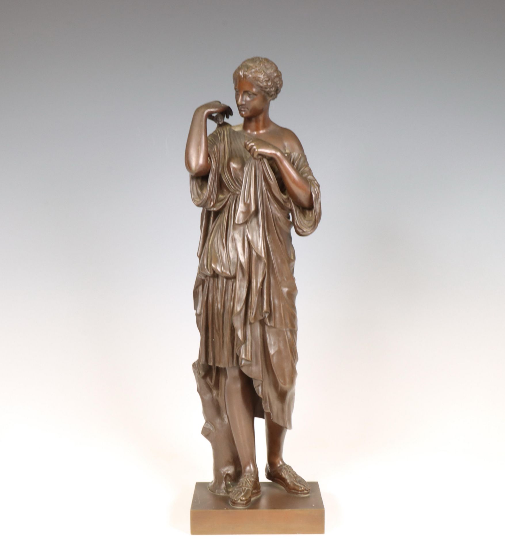 Frankrijk, bruin gepatineerde bronzen sculptuur van Artemis, naar de klassieken, 19e eeuw.