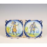 Delft, twee polychrome tegels, 17e eeuw.