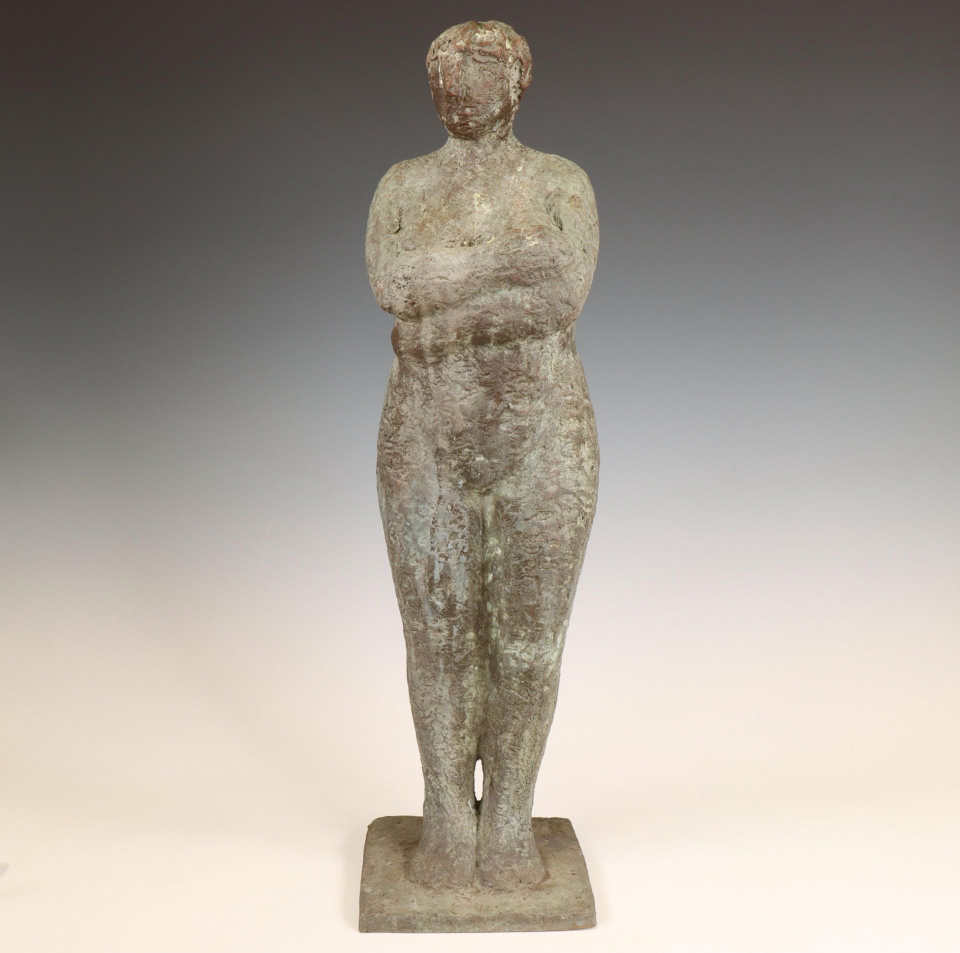 Onbekend, gespateld bronzen sculptuur, vrouwen figuur,