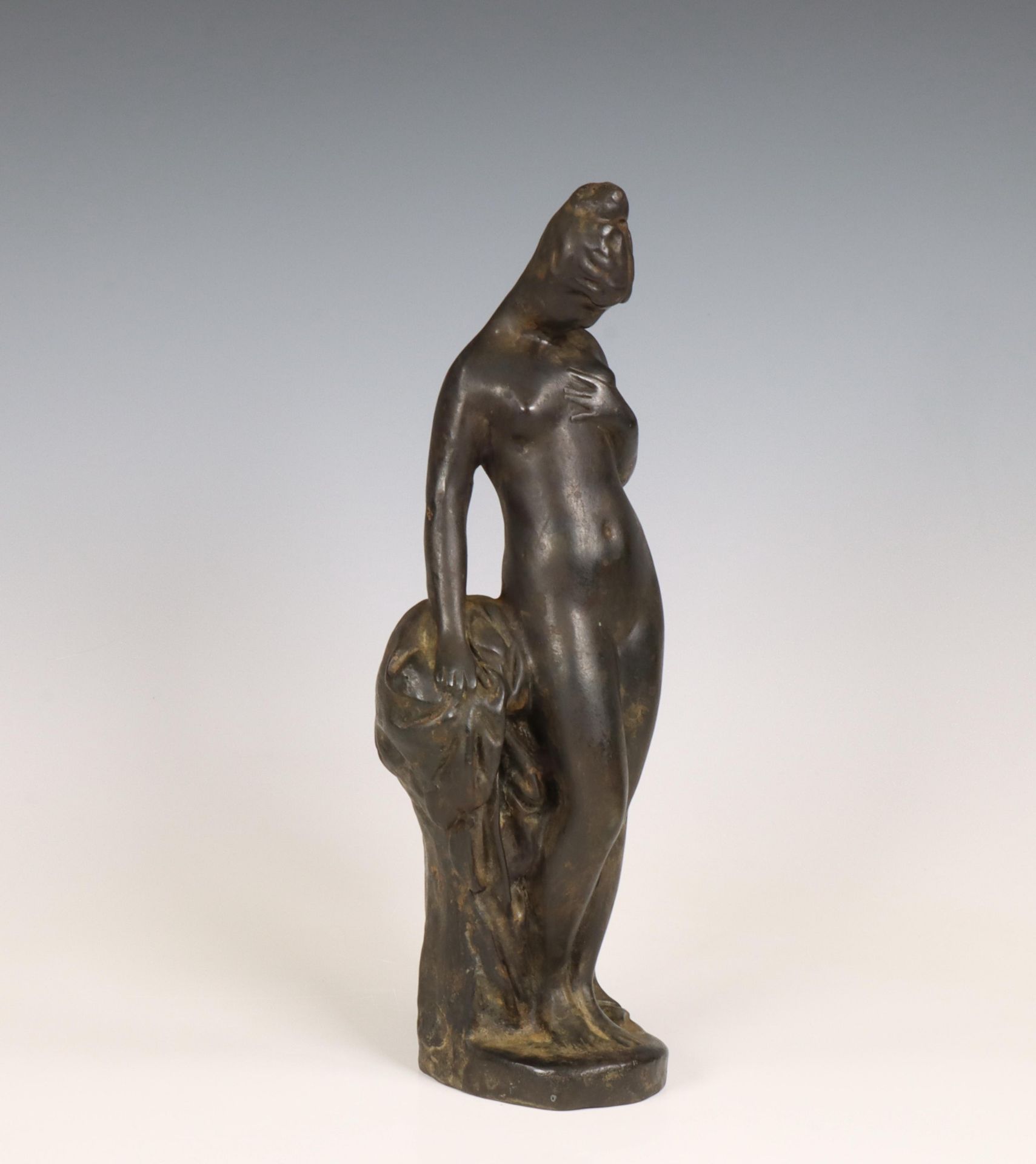 Anders Leonard Zorn (1860-1920) Gepatineerd bronzen sculptuur, staand vrouwelijk naakt, circa 1910. - Image 7 of 8