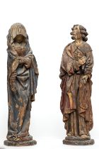 Zuidelijke Nederlanden, twee gestoken houten heiligen beelden uit kruisigingsgroep, eerste helft 16e