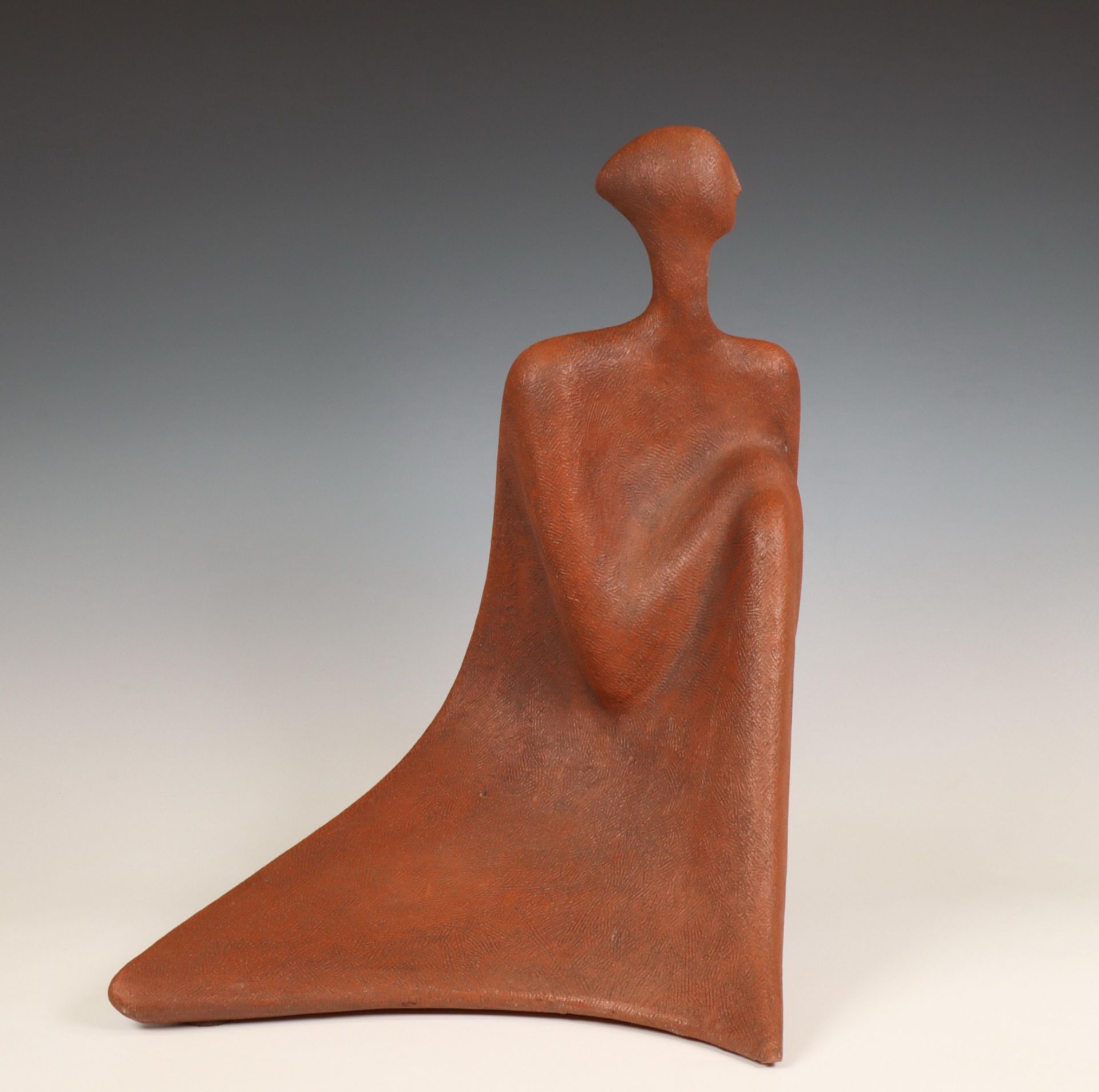 Luigi Amati (geb 1940), terracotta sculptuur, 1972;