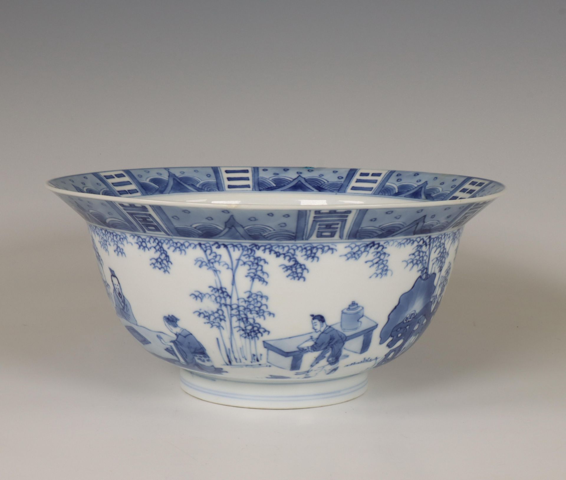 China, a blue and white porcelain bowl, Kangxi period (1662-1722), - Bild 8 aus 8