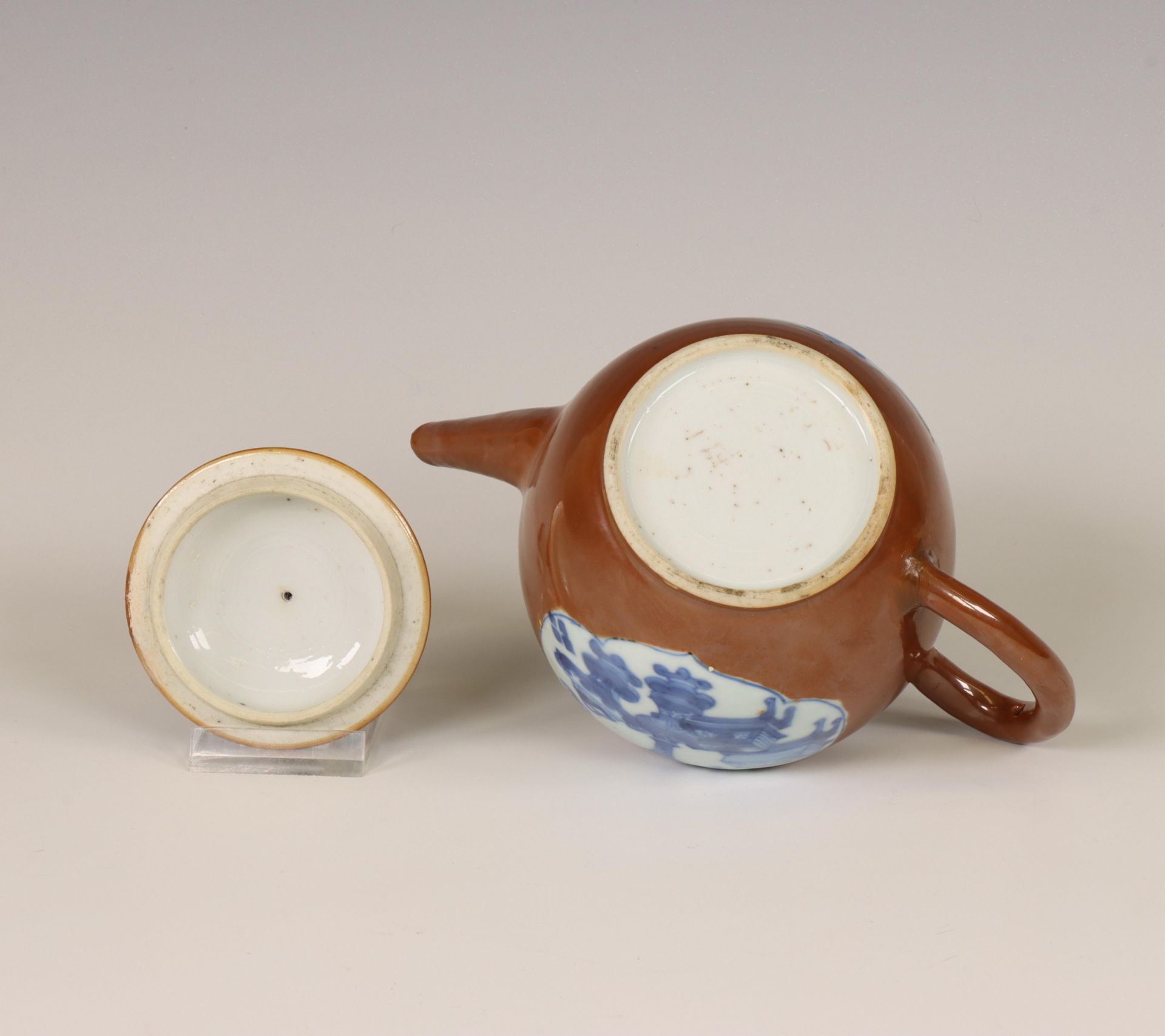 China, café-au-lait-glazed teapot and cover, 18th century, - Image 5 of 6