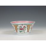 China, famille rose porcelain bowl, late Qing dynasty (1644-1912),