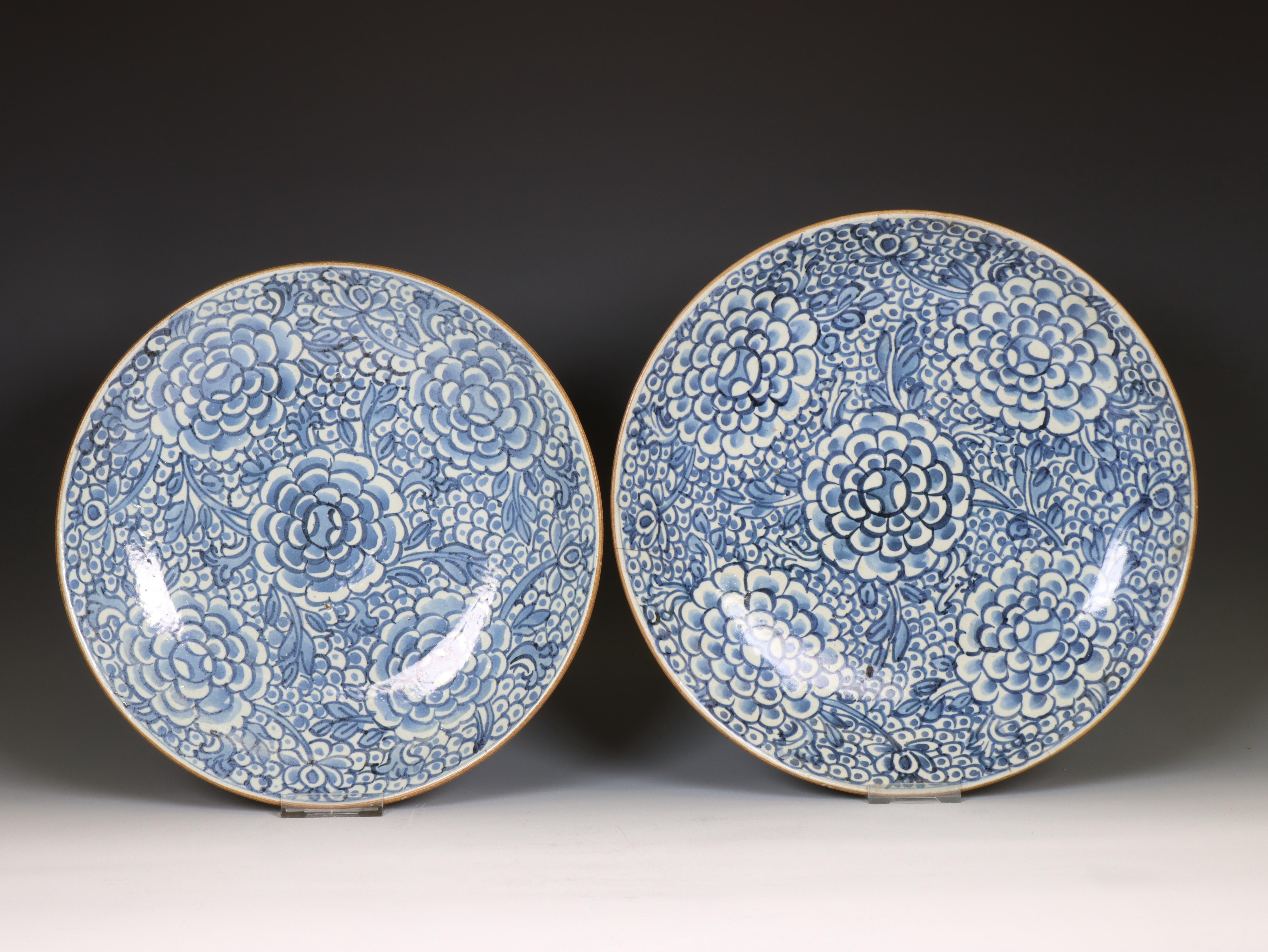 China, a pair and a two blue and white porcelain floral dishes, 19th century,