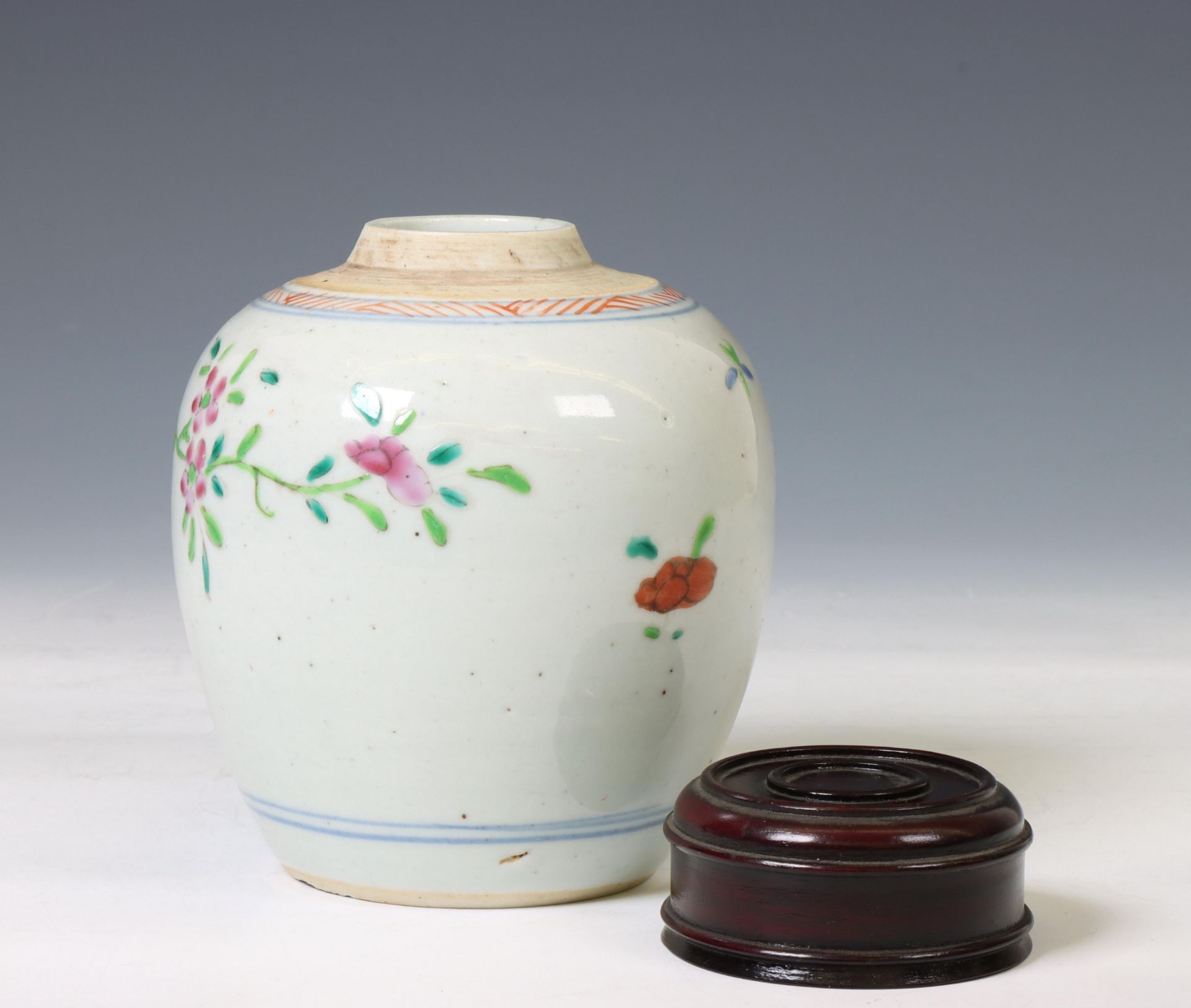 China, small famille rose porcelain ginger jar, Qianlong period (1736-1795), - Image 2 of 2