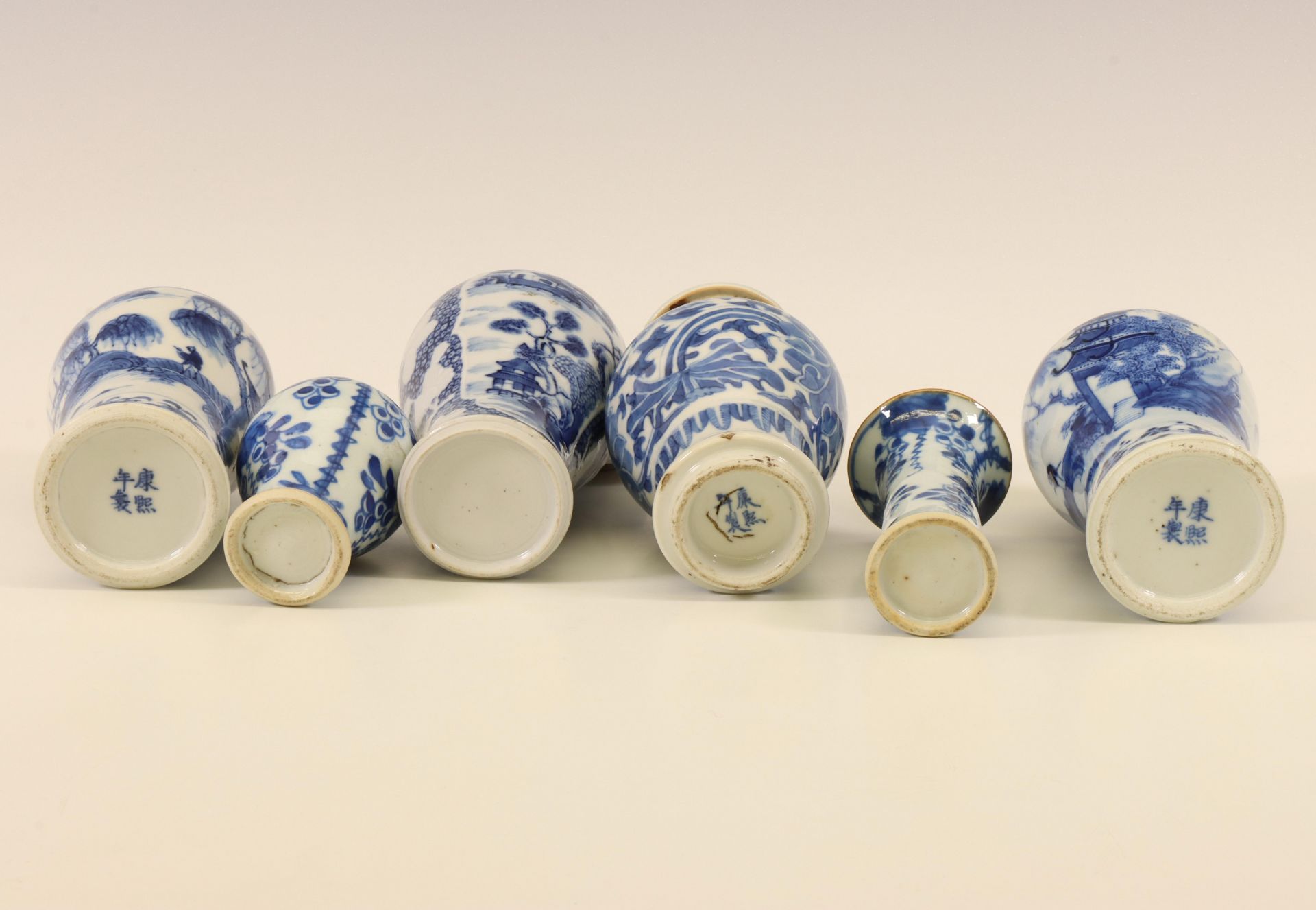 China, six various blue and white porcelain miniature vases, 18th-19th century, - Bild 3 aus 3