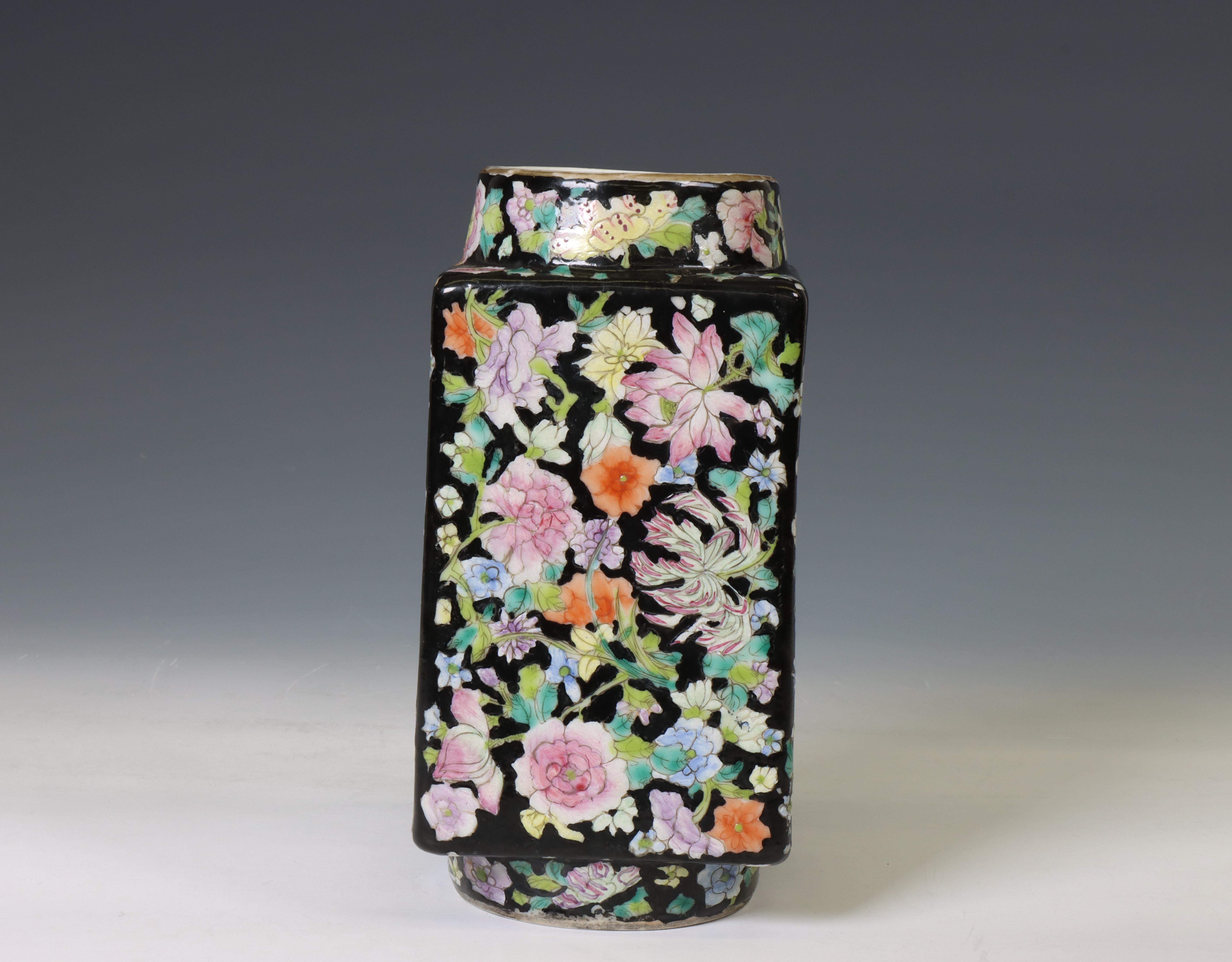 China, a black-ground famille rose porcelain 'millefleurs' cong vase, 19th century, - Image 2 of 4